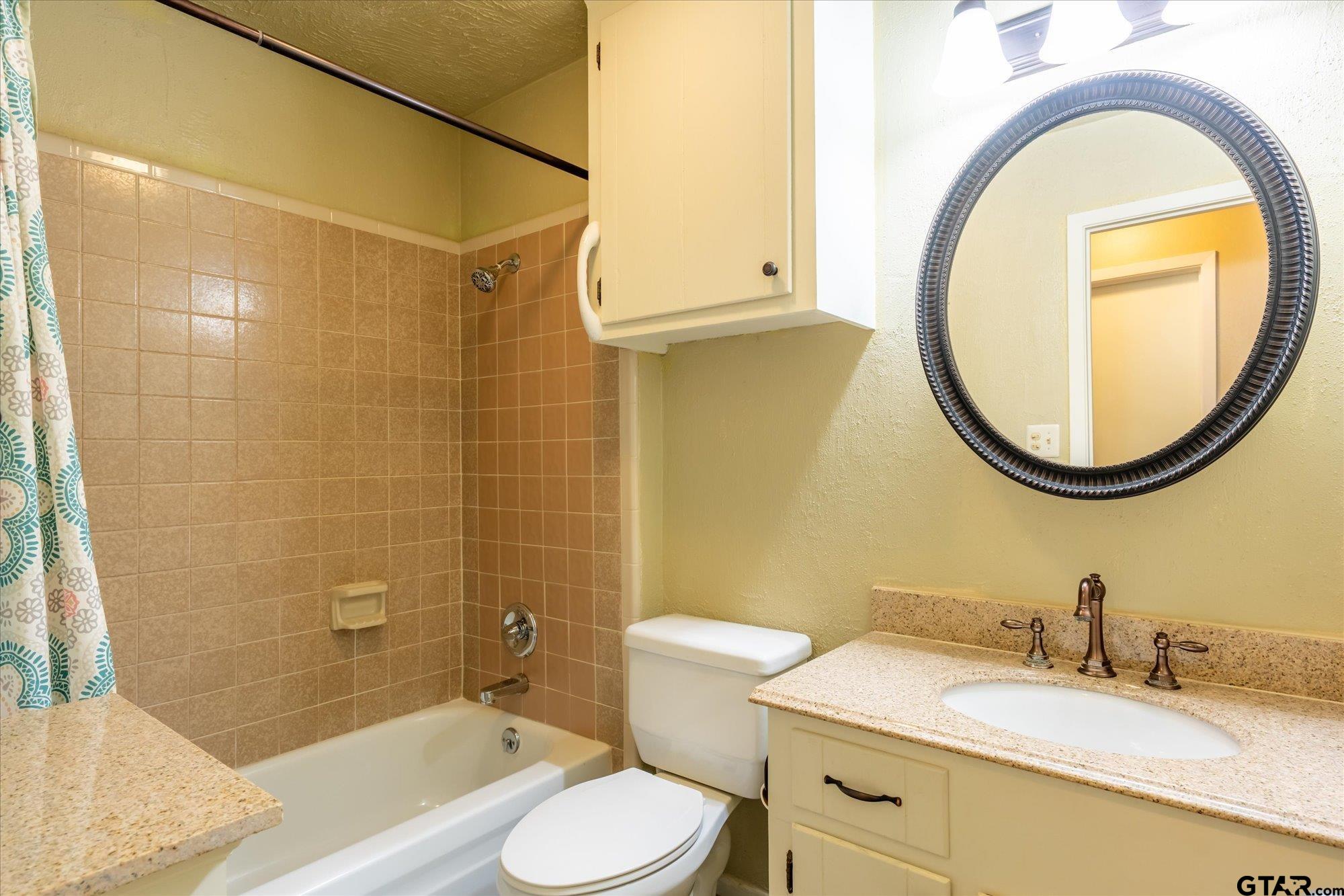 287 Hollybrook Dr.