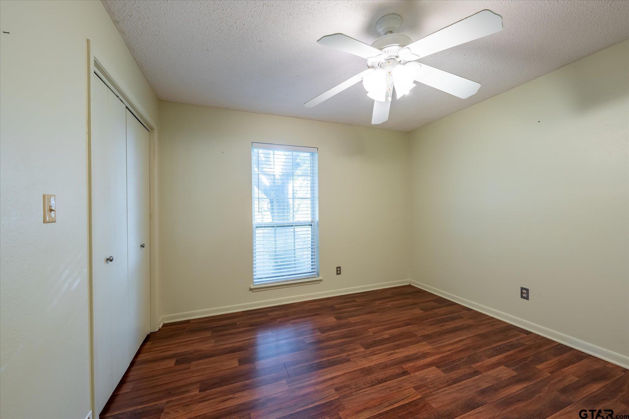 287 Hollybrook Dr.