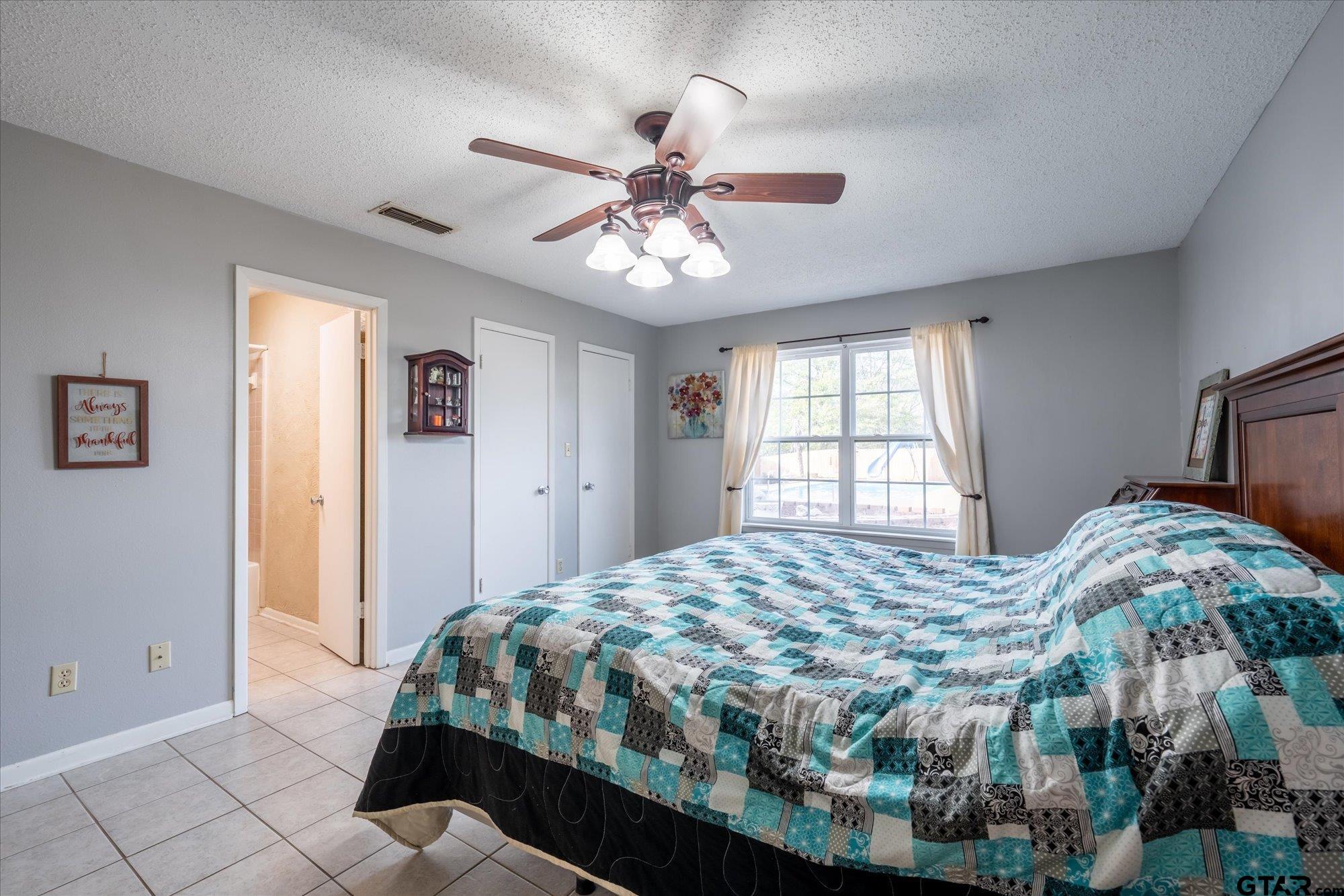 287 Hollybrook Dr.