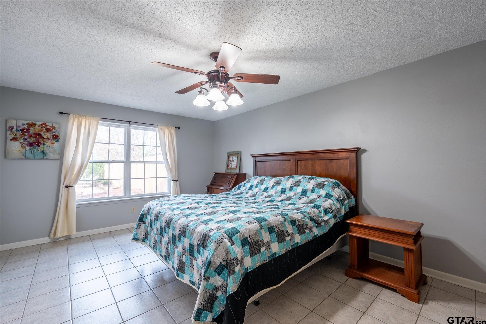 287 Hollybrook Dr.