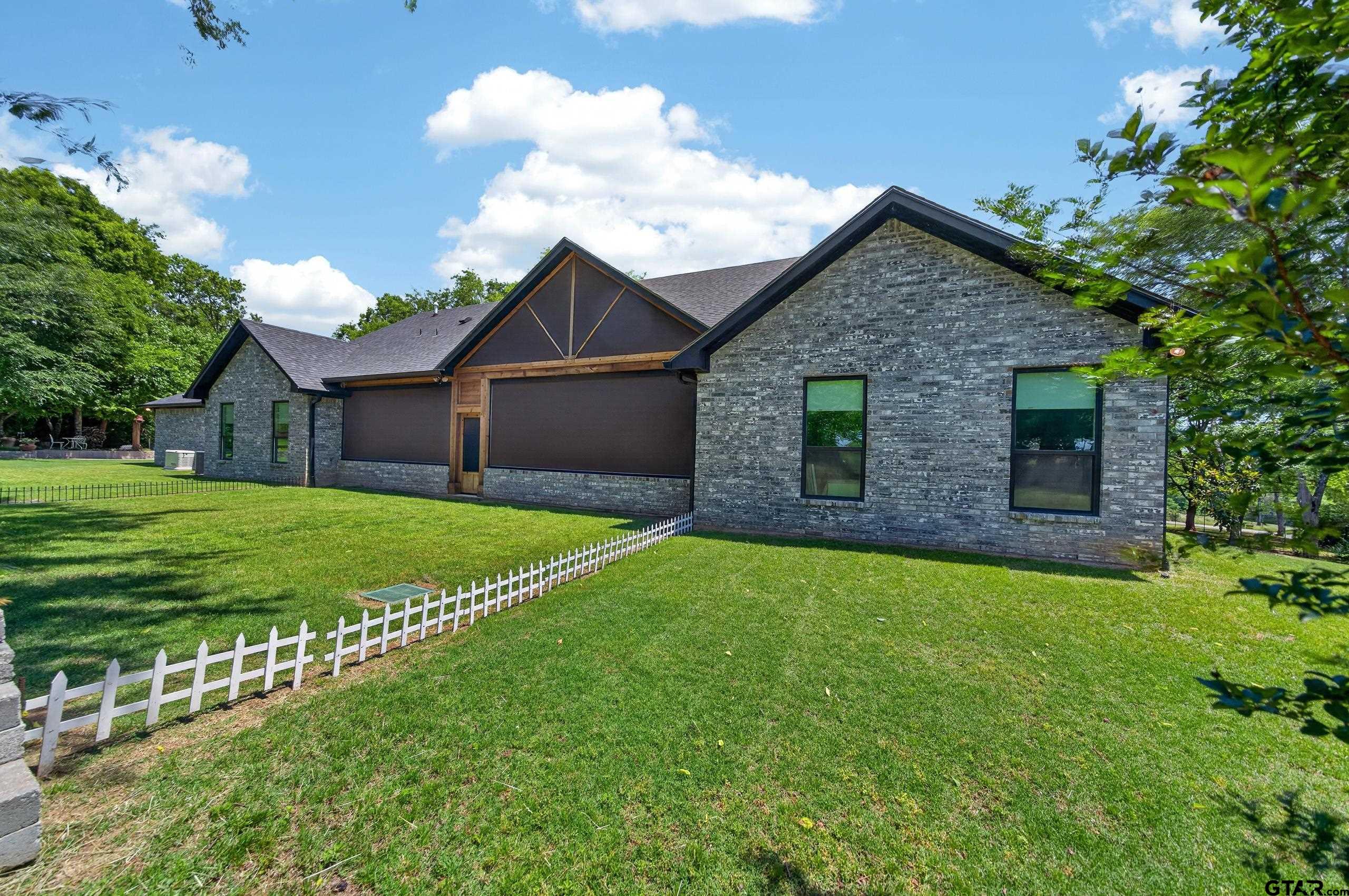 805 County Road 3802