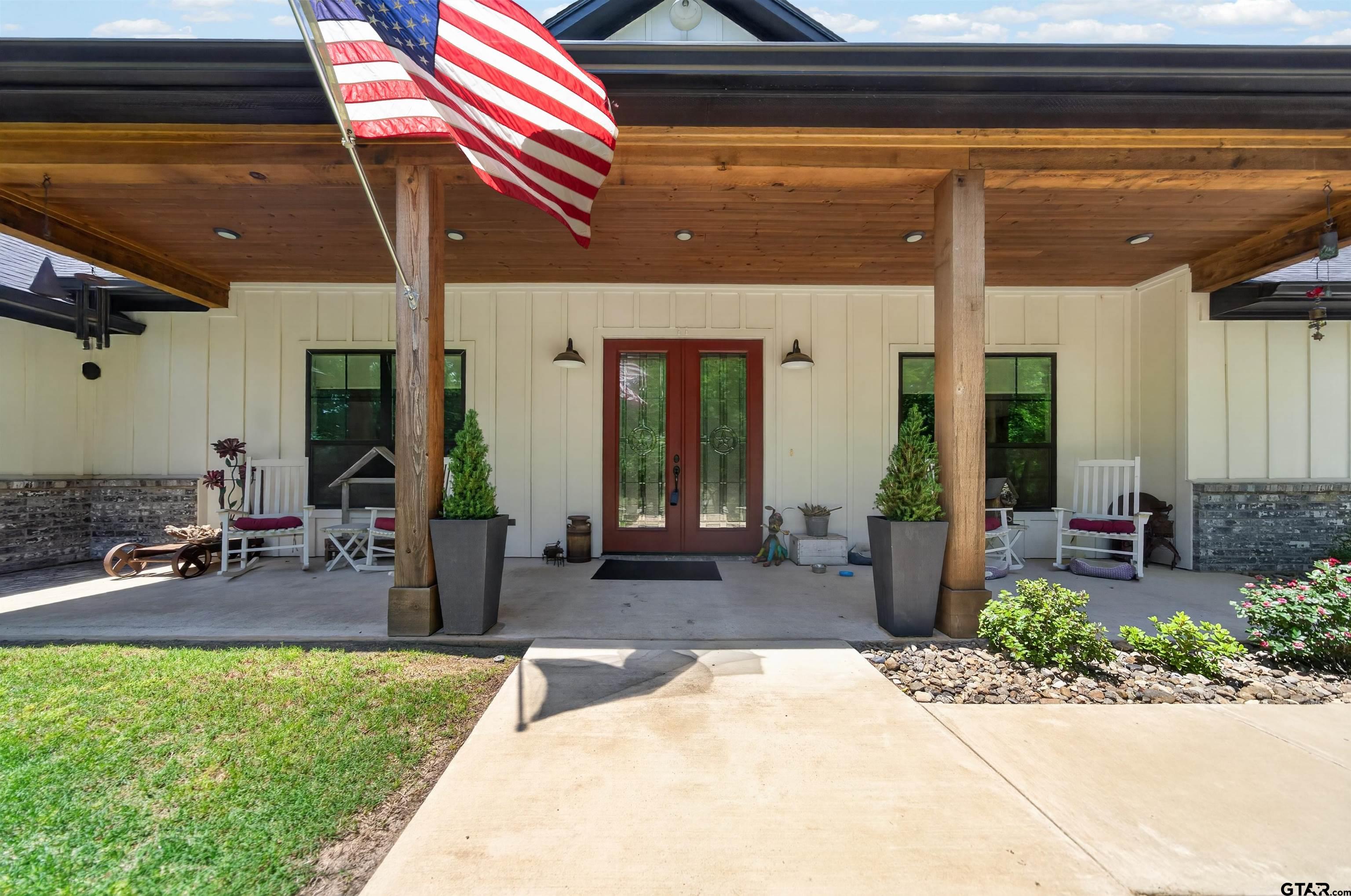 805 County Road 3802