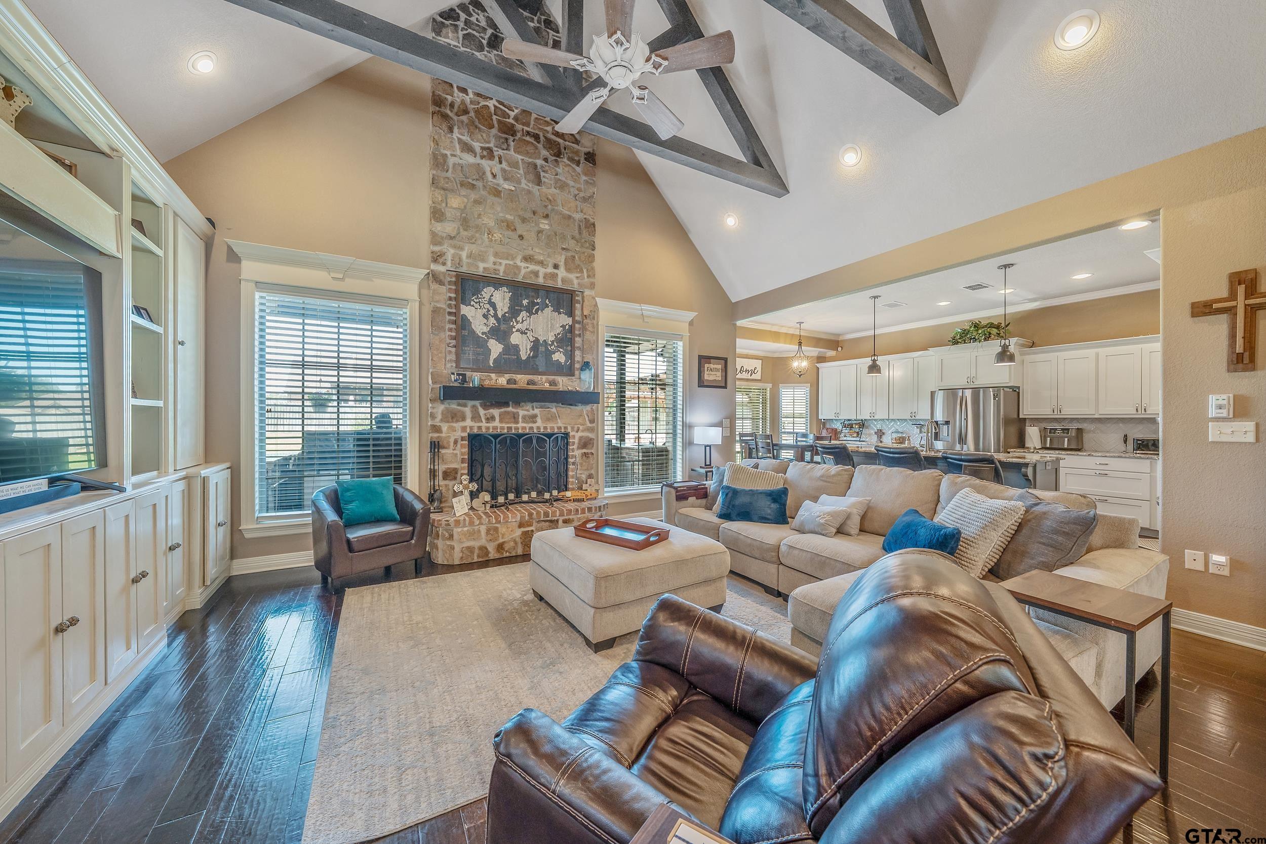 545 Highland Place