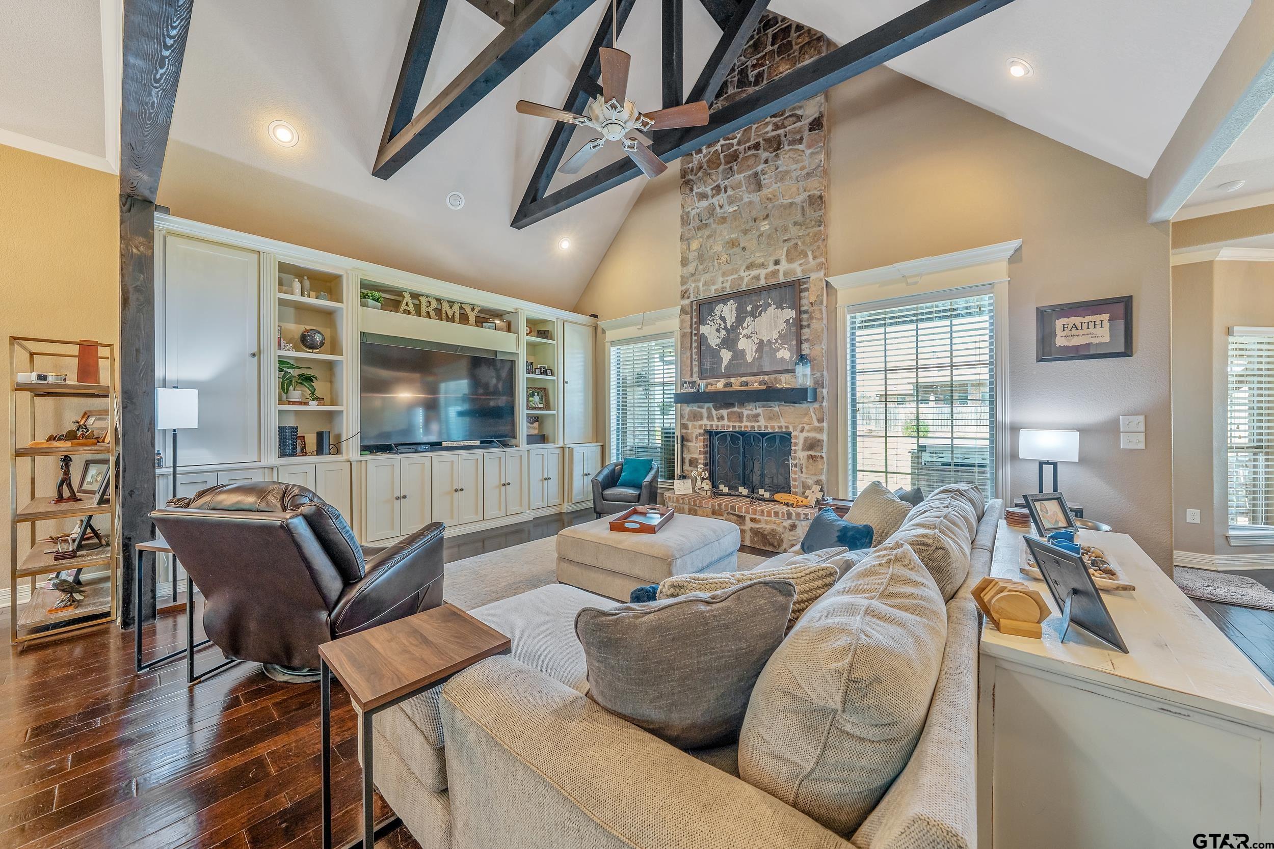 545 Highland Place
