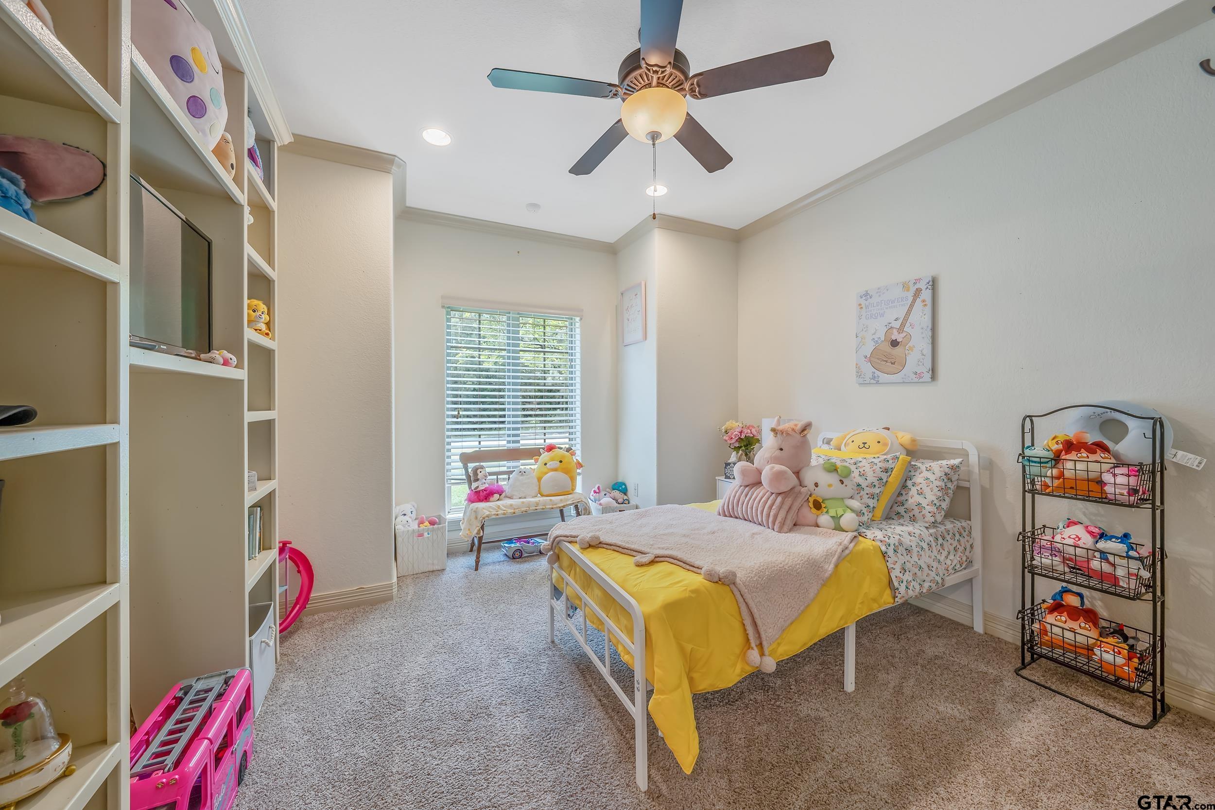 545 Highland Place