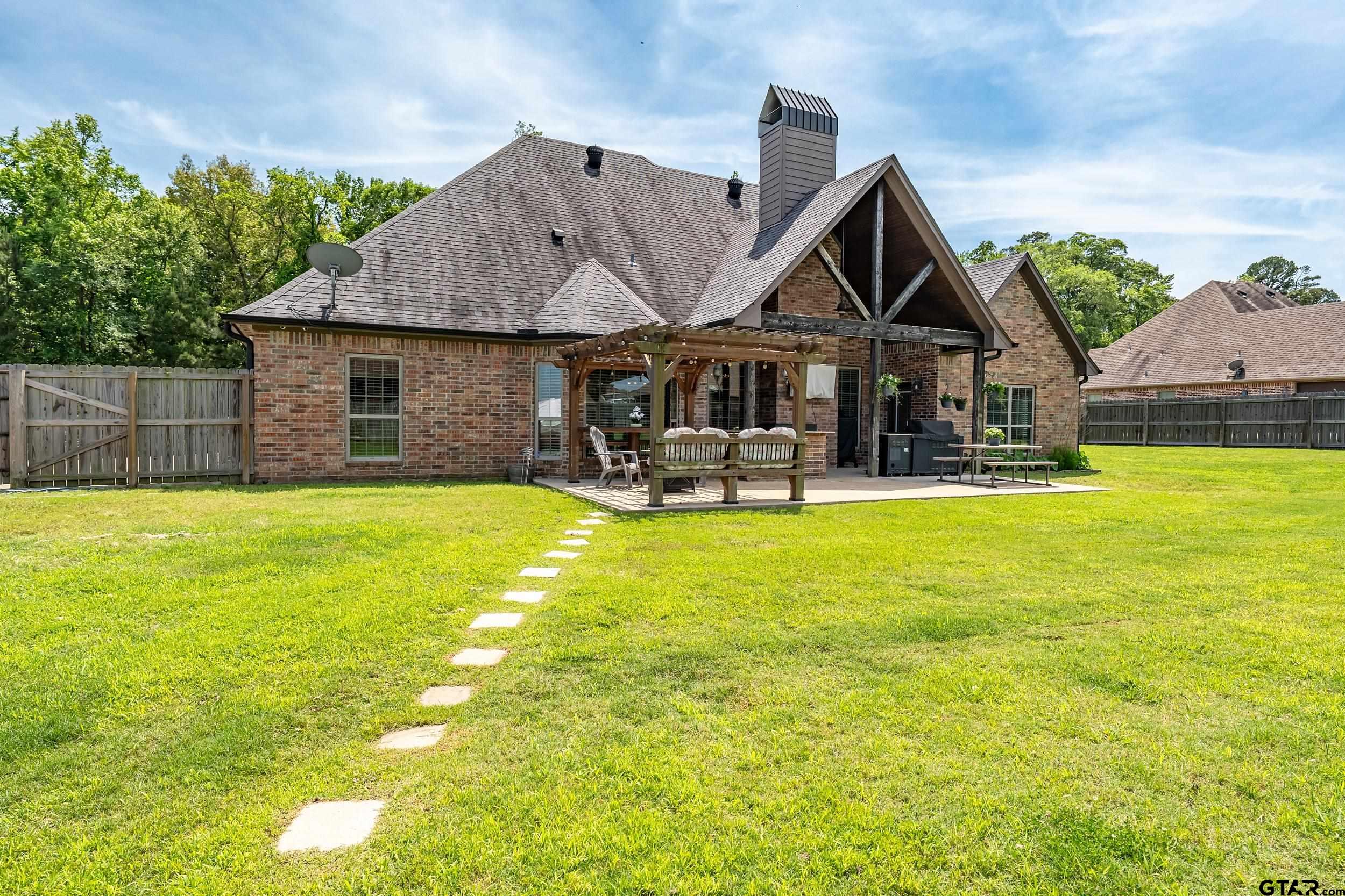 545 Highland Place