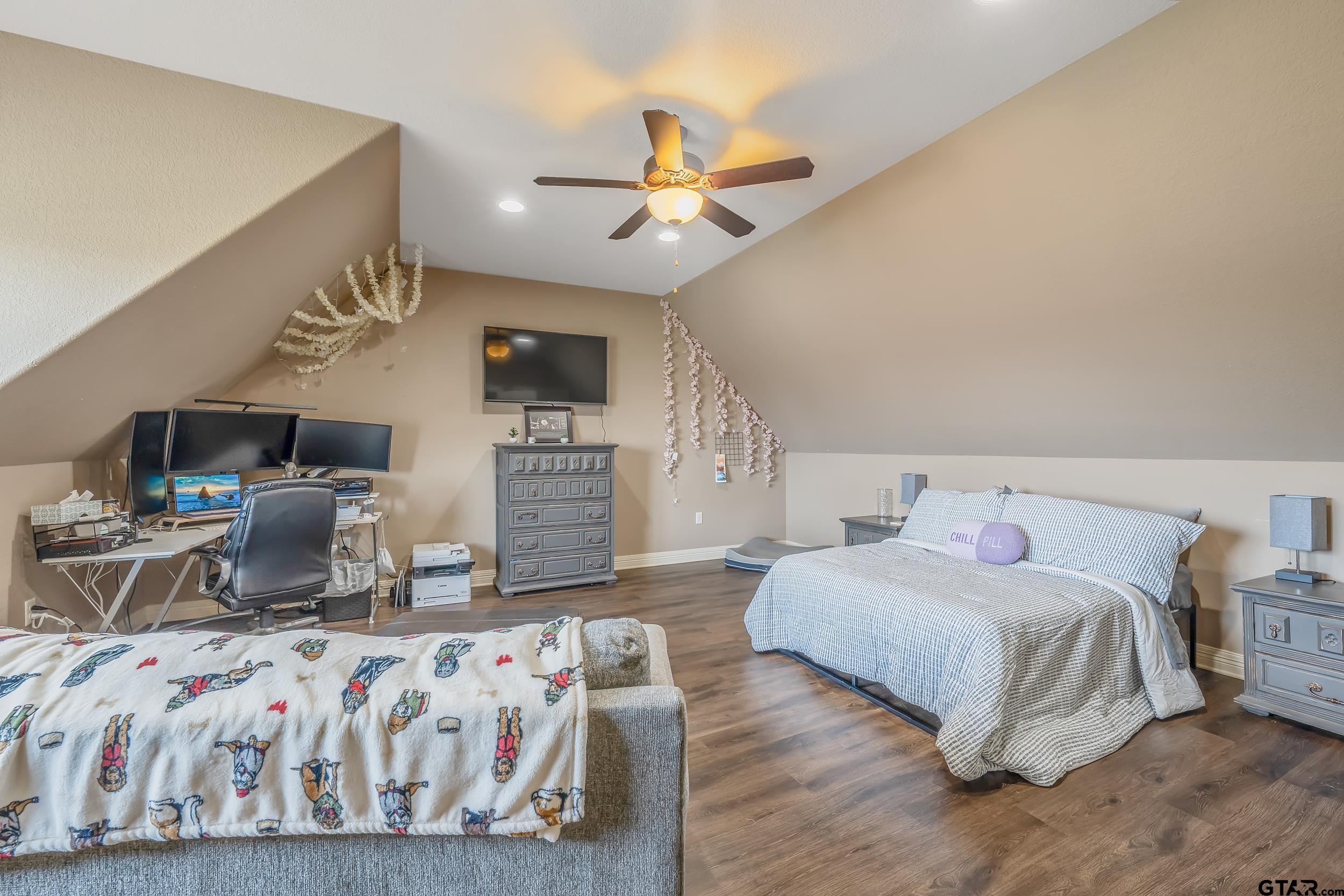 545 Highland Place