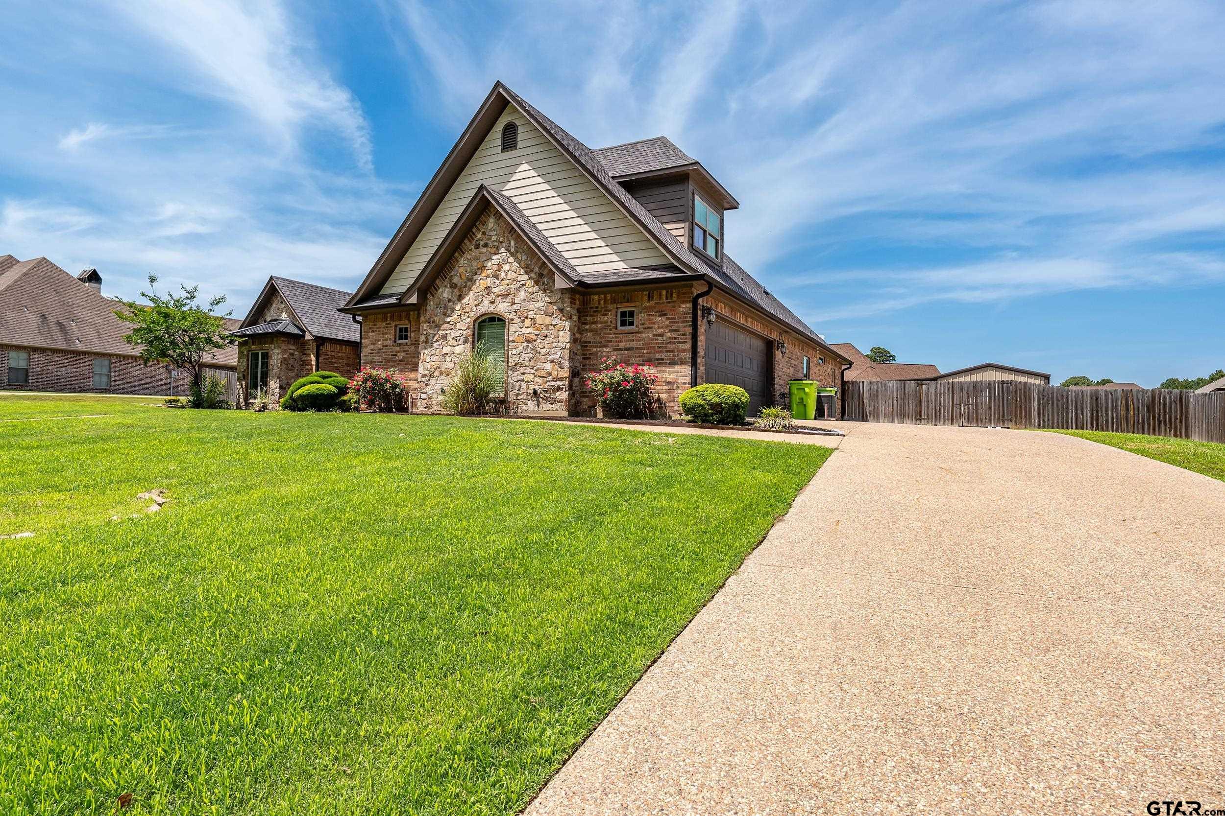 545 Highland Place