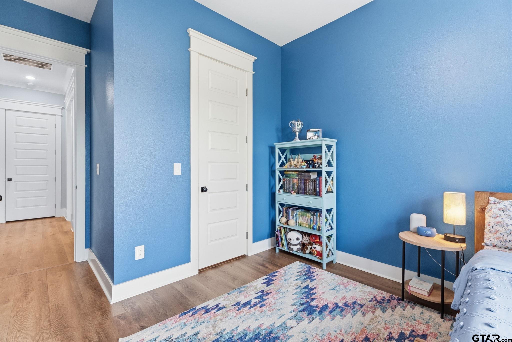 21836 Country Meadows