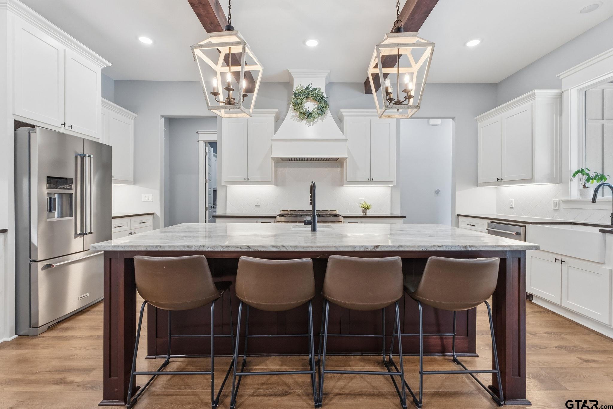 21836 Country Meadows
