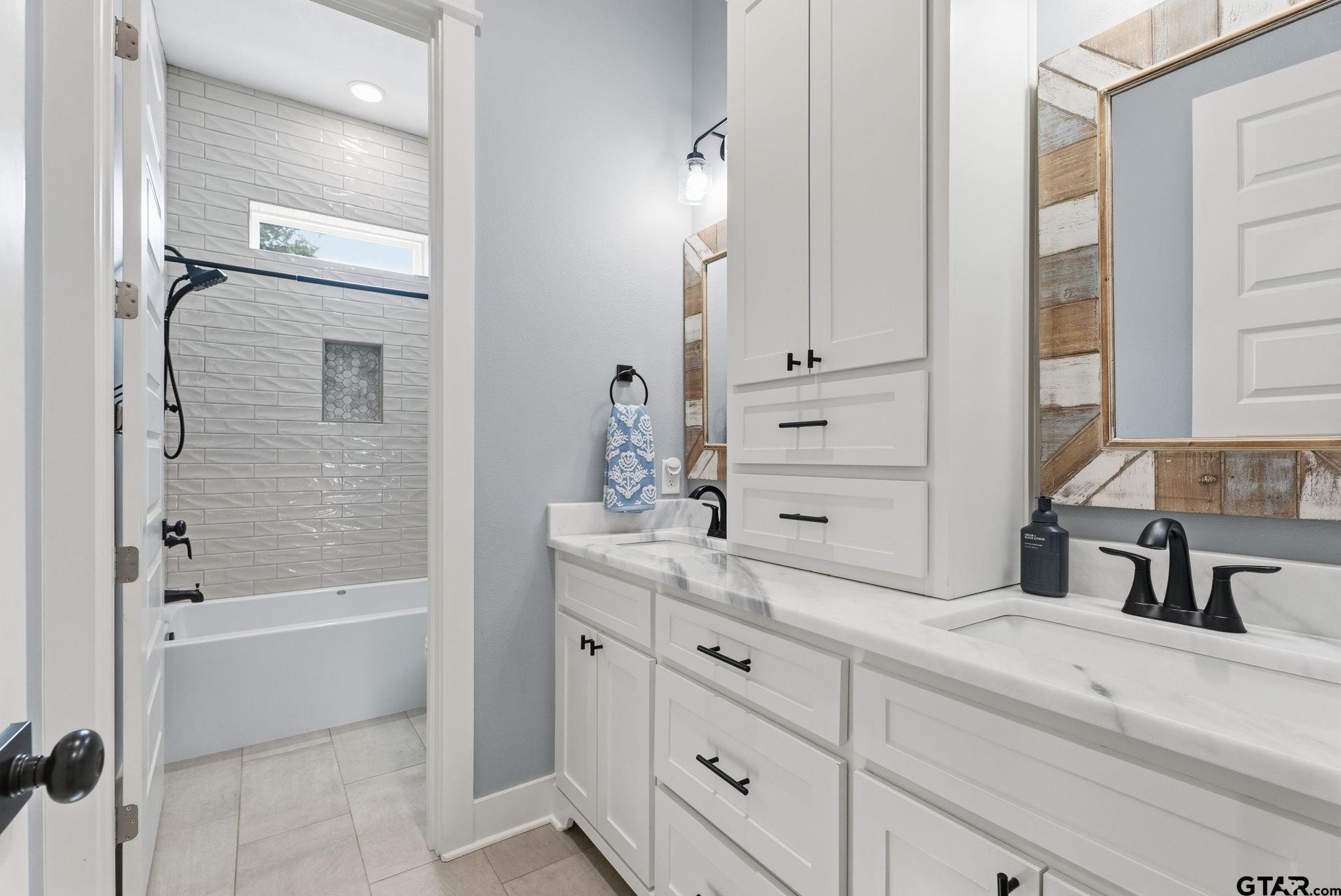 21836 Country Meadows