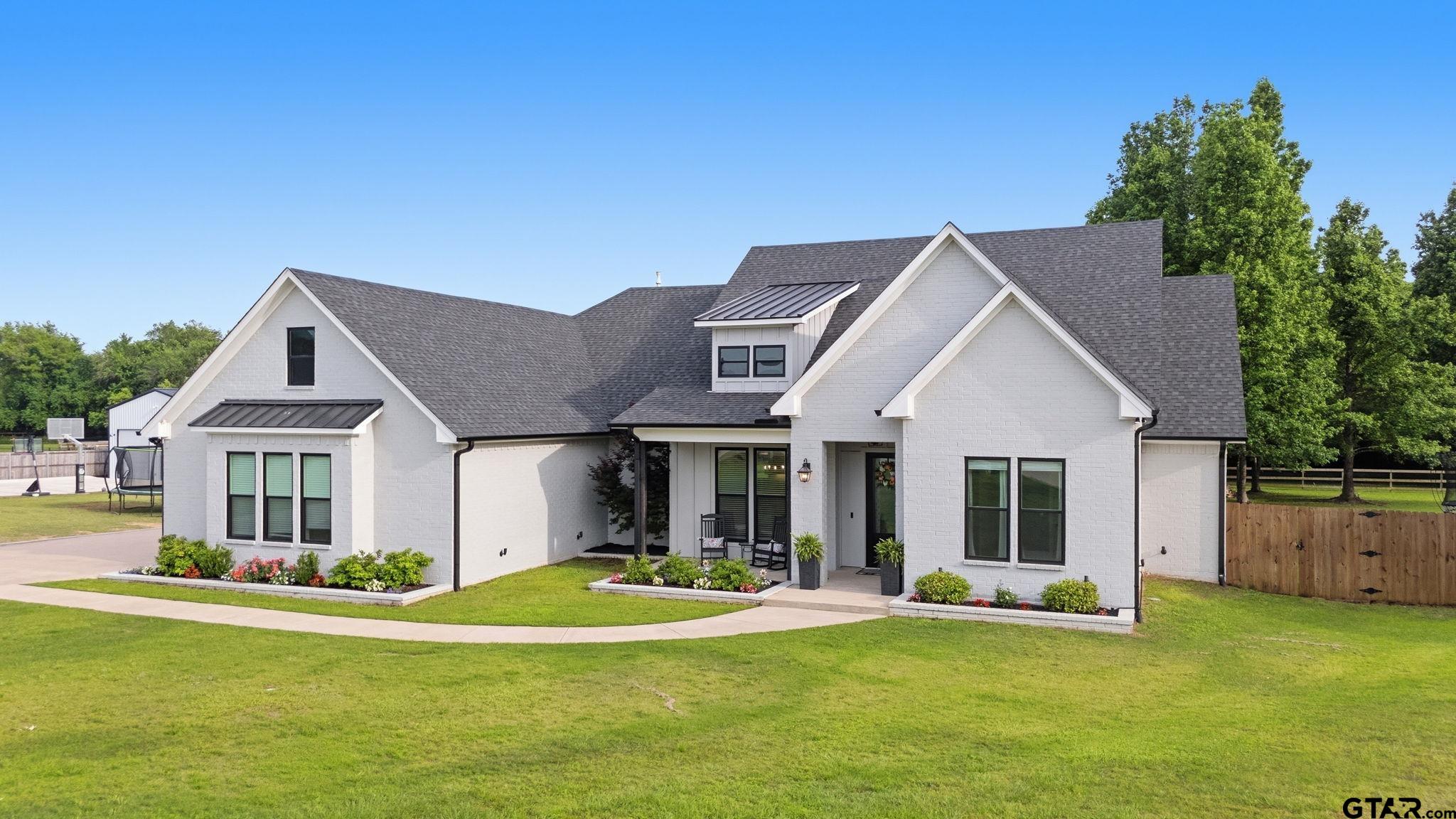 21836 Country Meadows