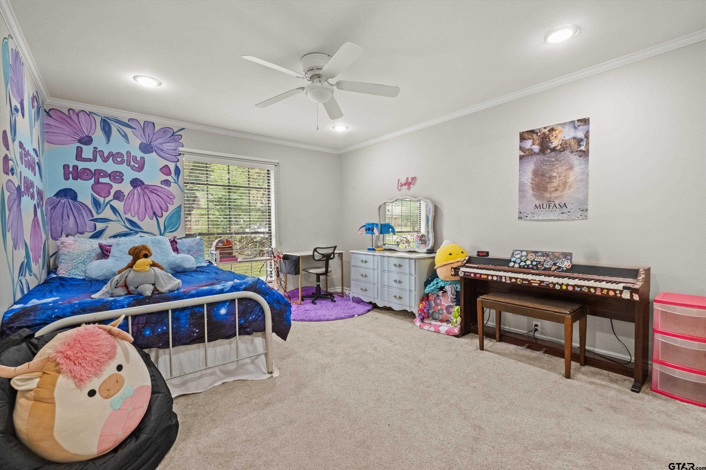 306 Princess St