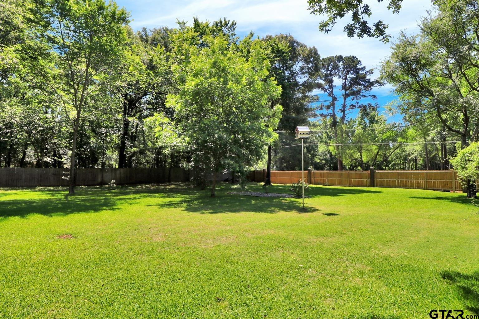 18155 Oak Forest
