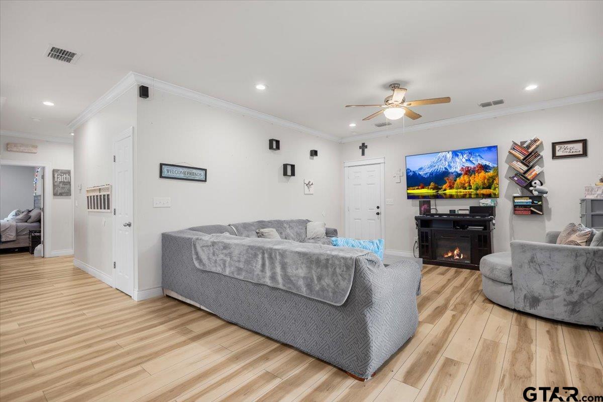 10186 Sparks Drive