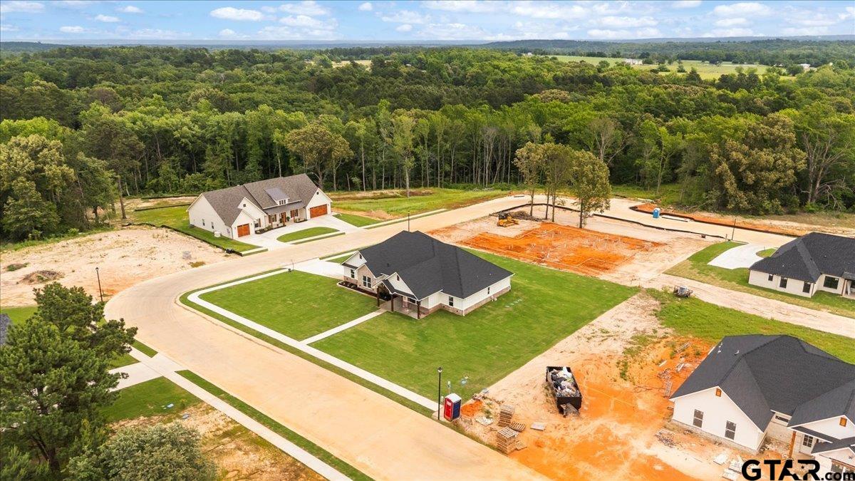 17249 Woodcrest Cir