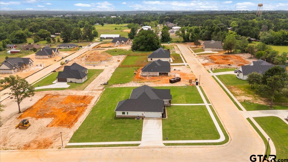 17249 Woodcrest Cir