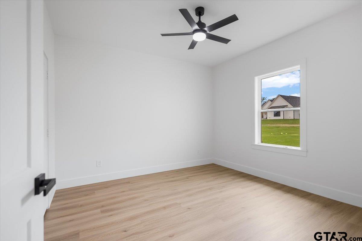 17249 Woodcrest Cir