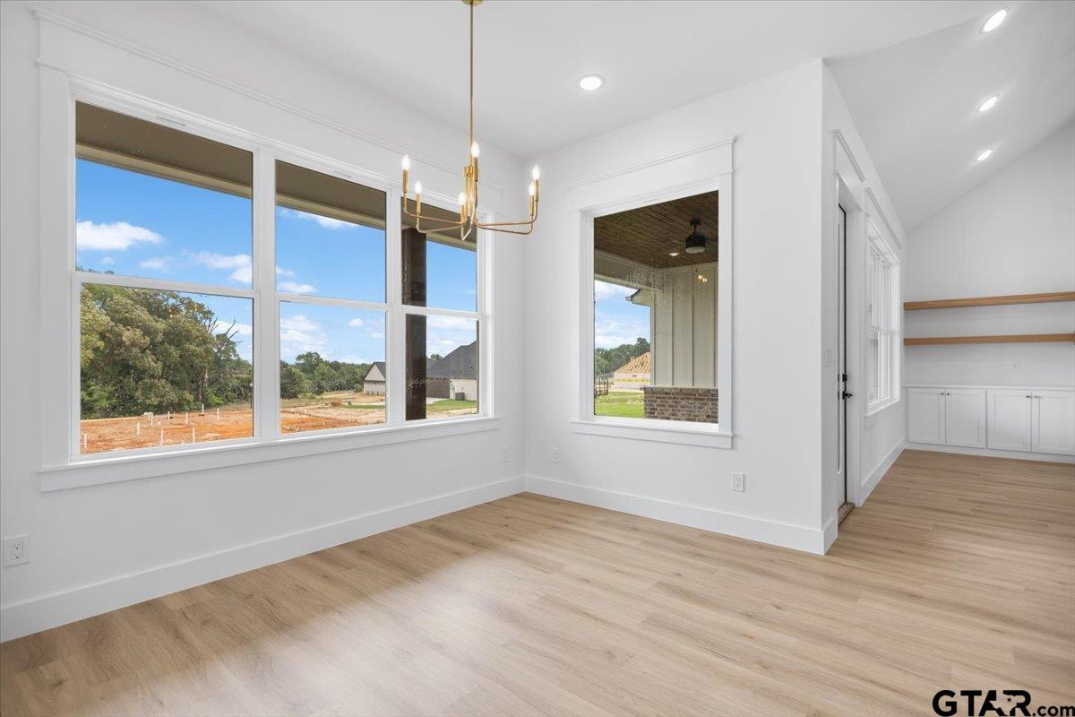 17249 Woodcrest Cir