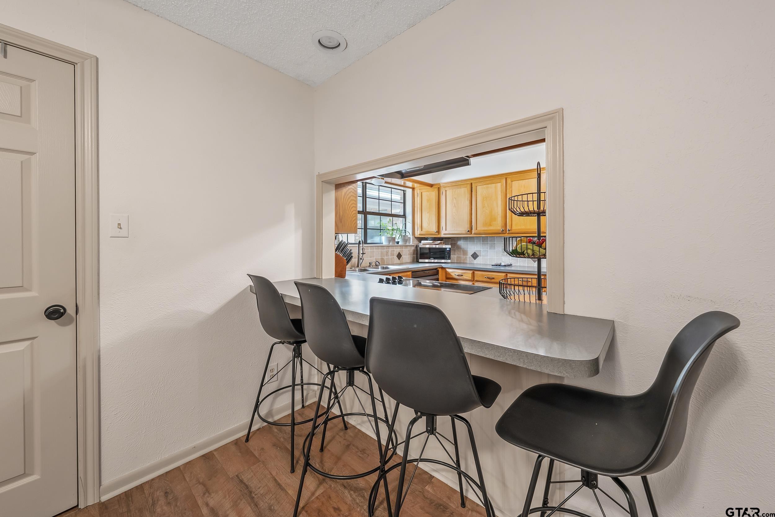 607 E Woodhaven St.