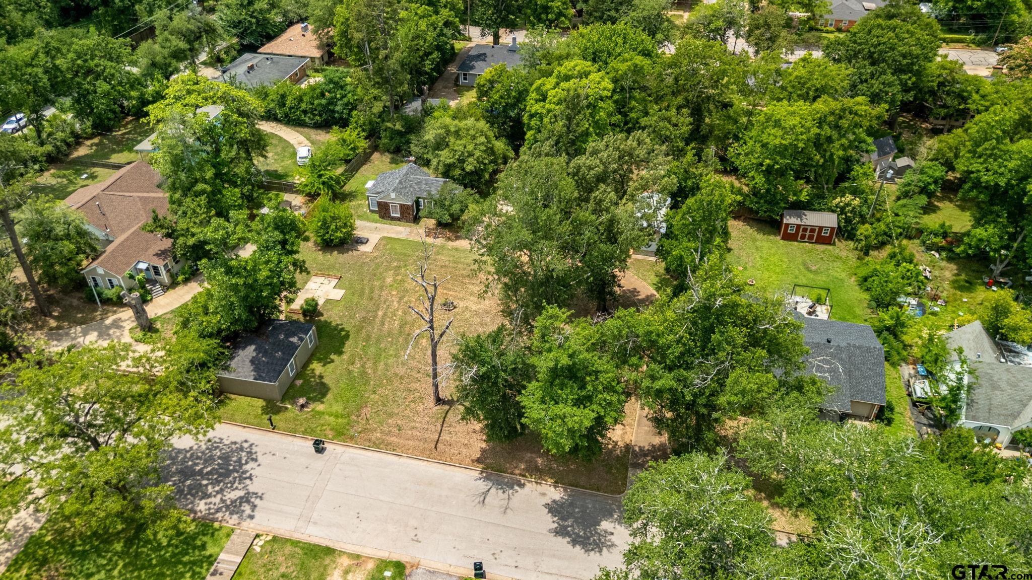 2121 S Sneed