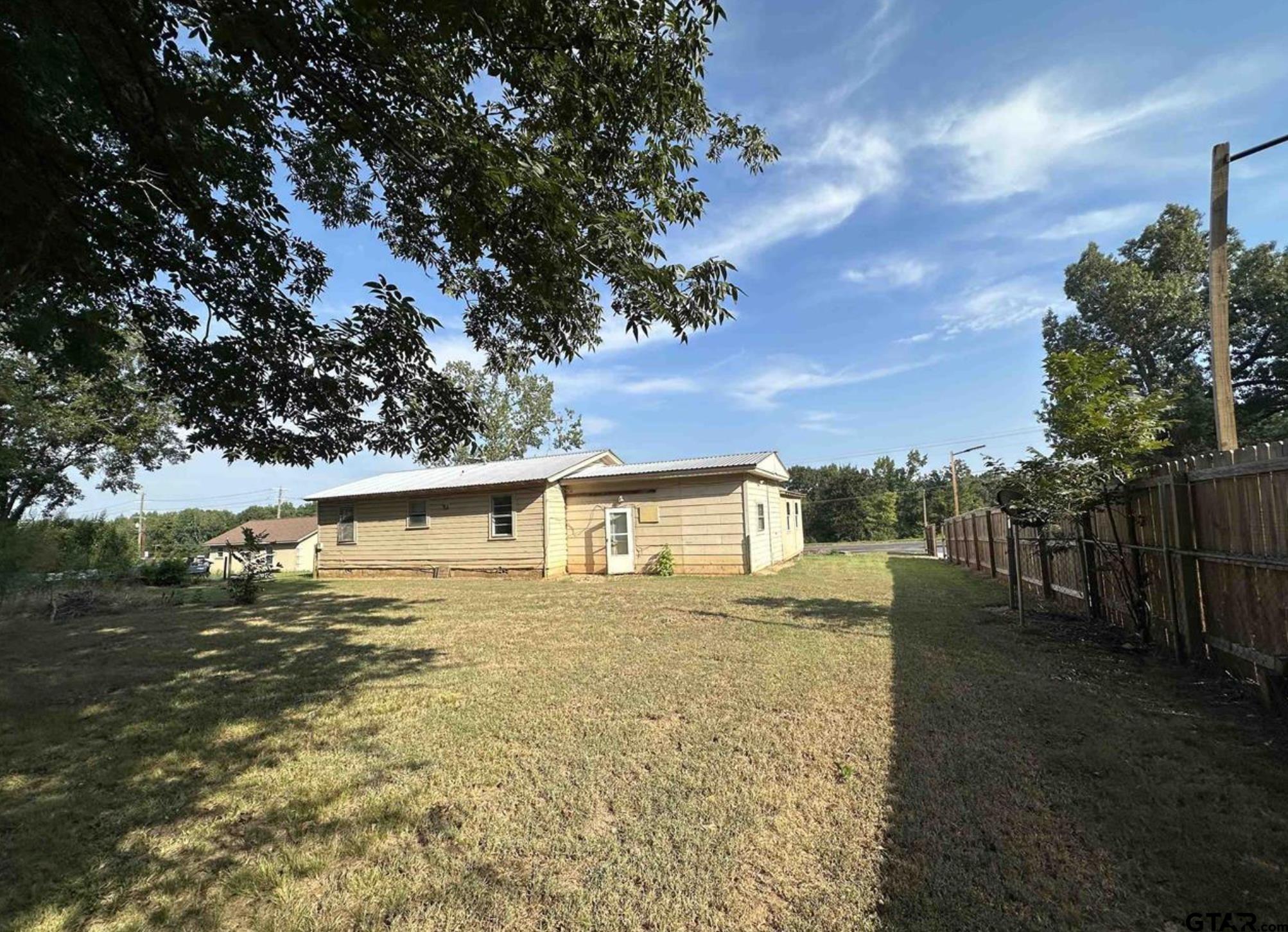 12483 HWY 271