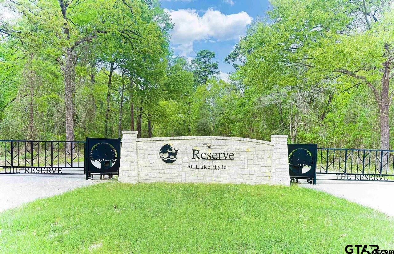 15337 Lakeside Dr