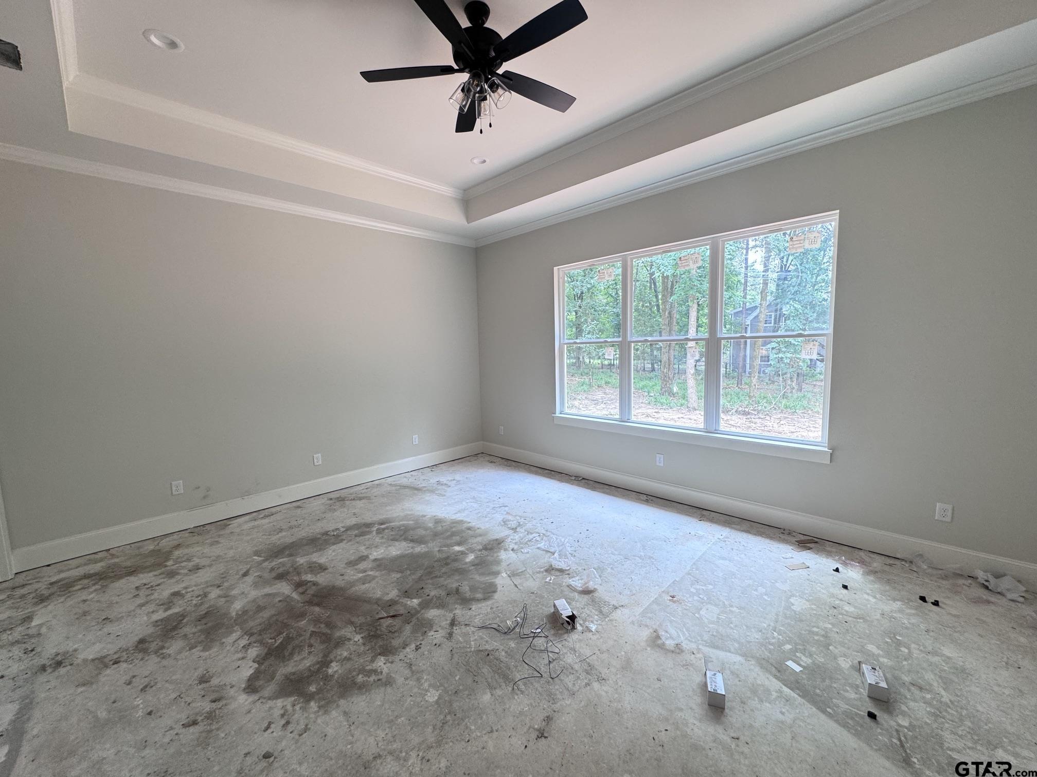 15337 Lakeside Dr