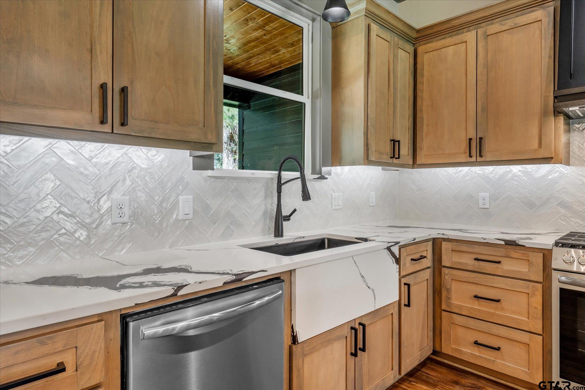 5055 County Road 3802