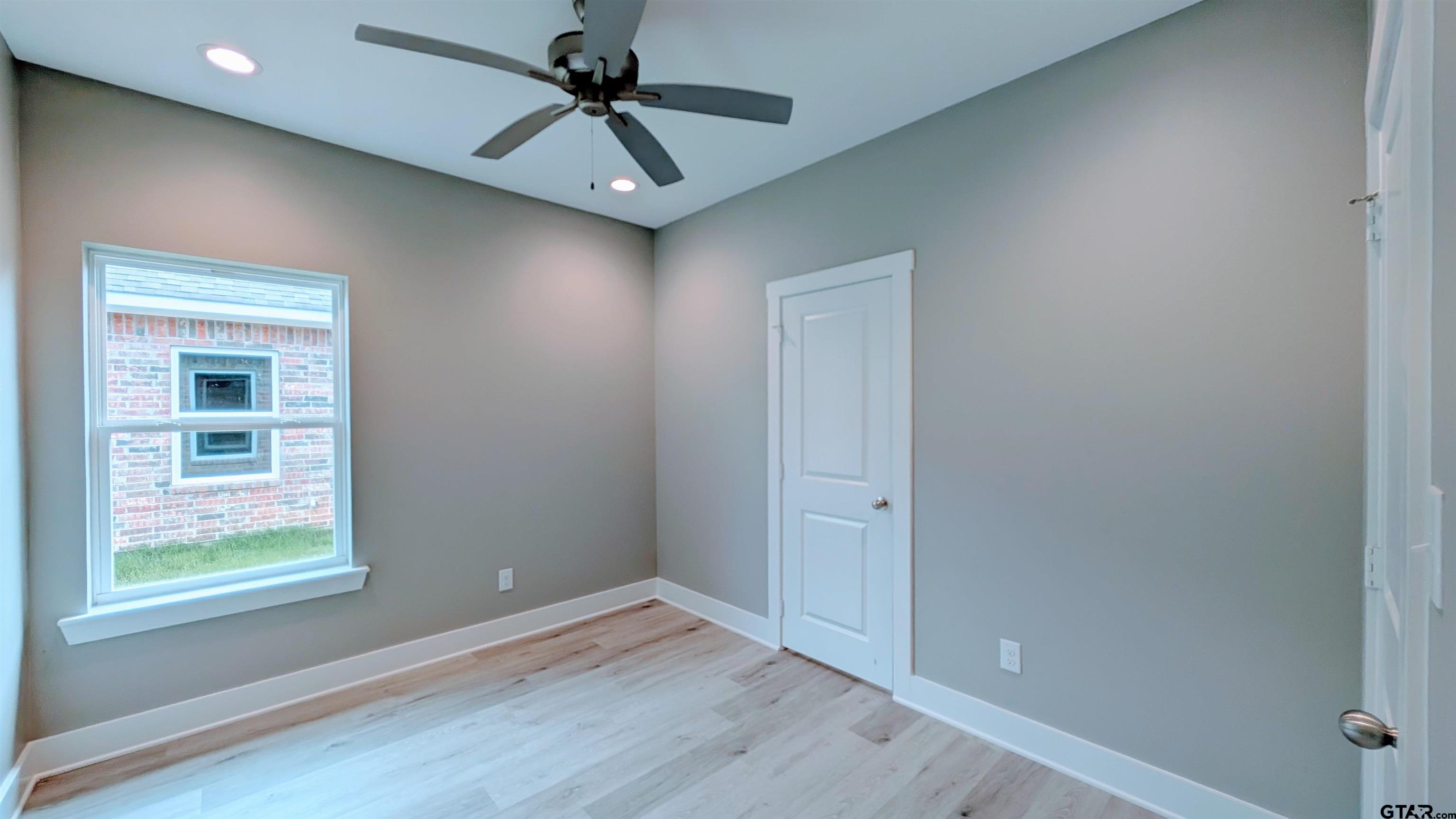 1303 Berkli Cove