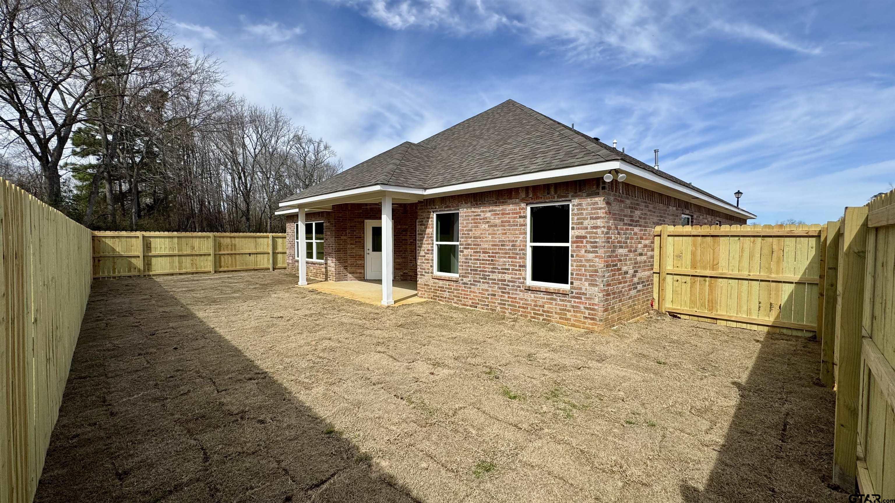1303 Berkli Cove