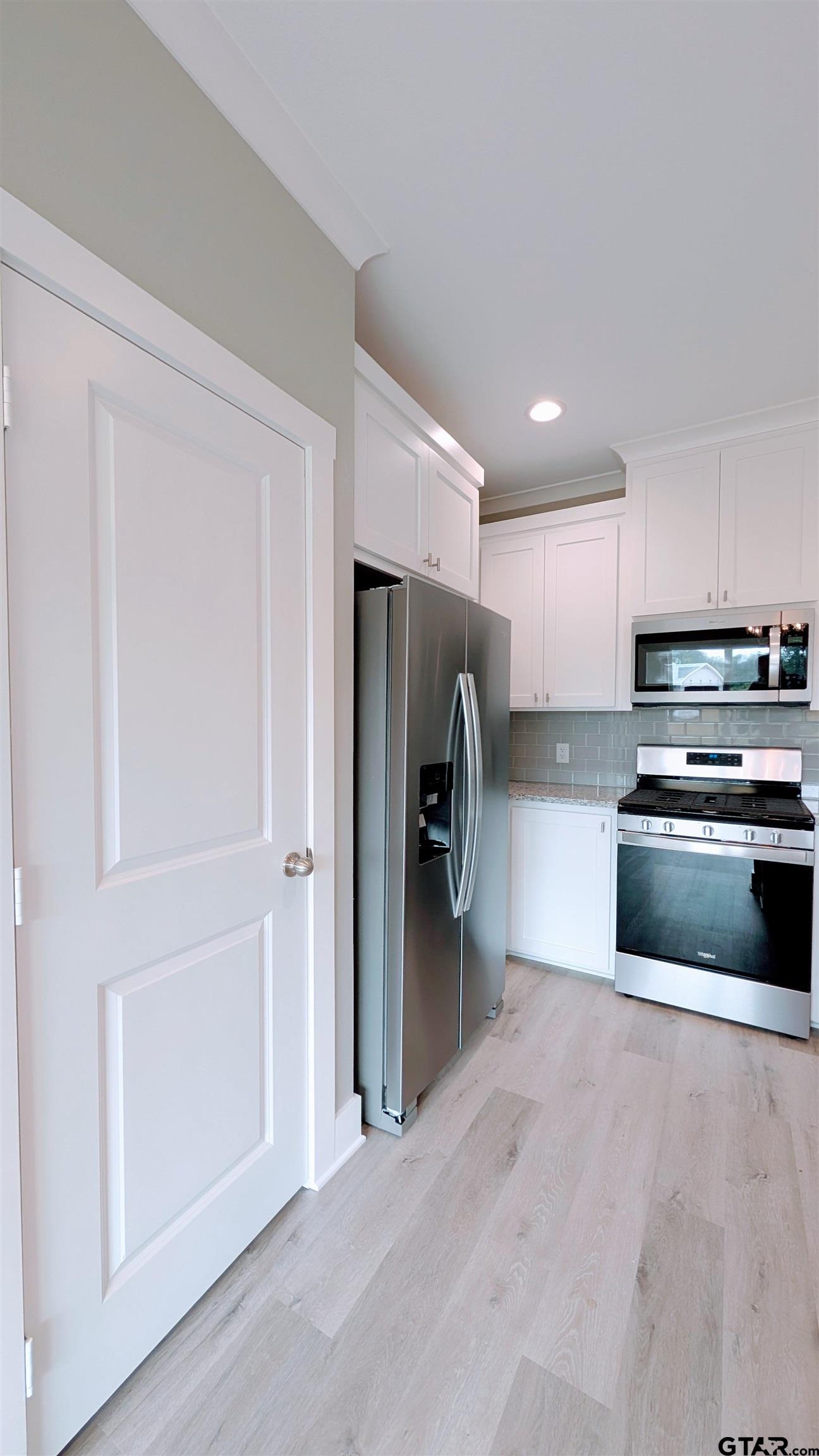 1303 Berkli Cove