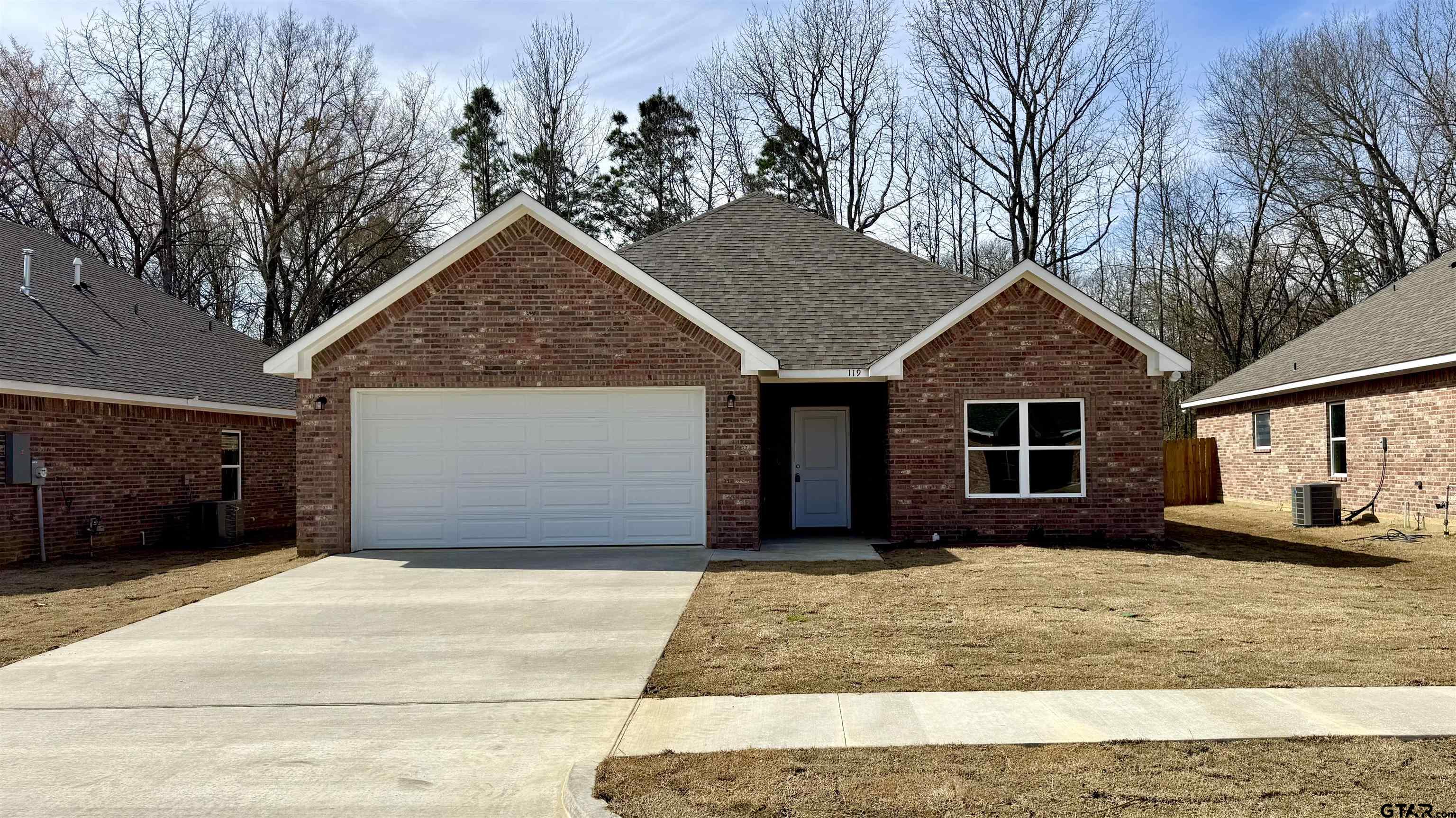 1303 Berkli Cove