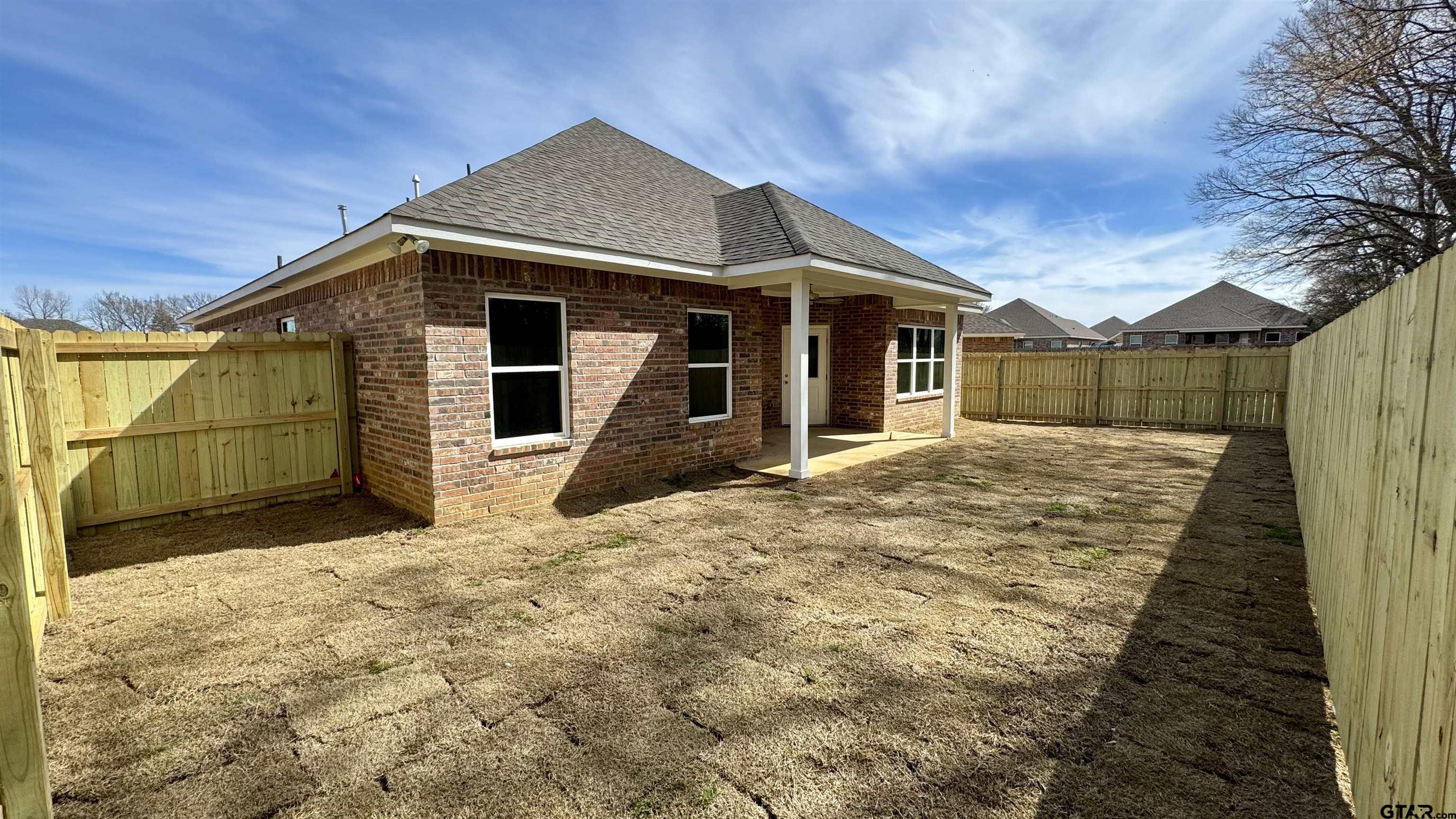 104 Zane Ln