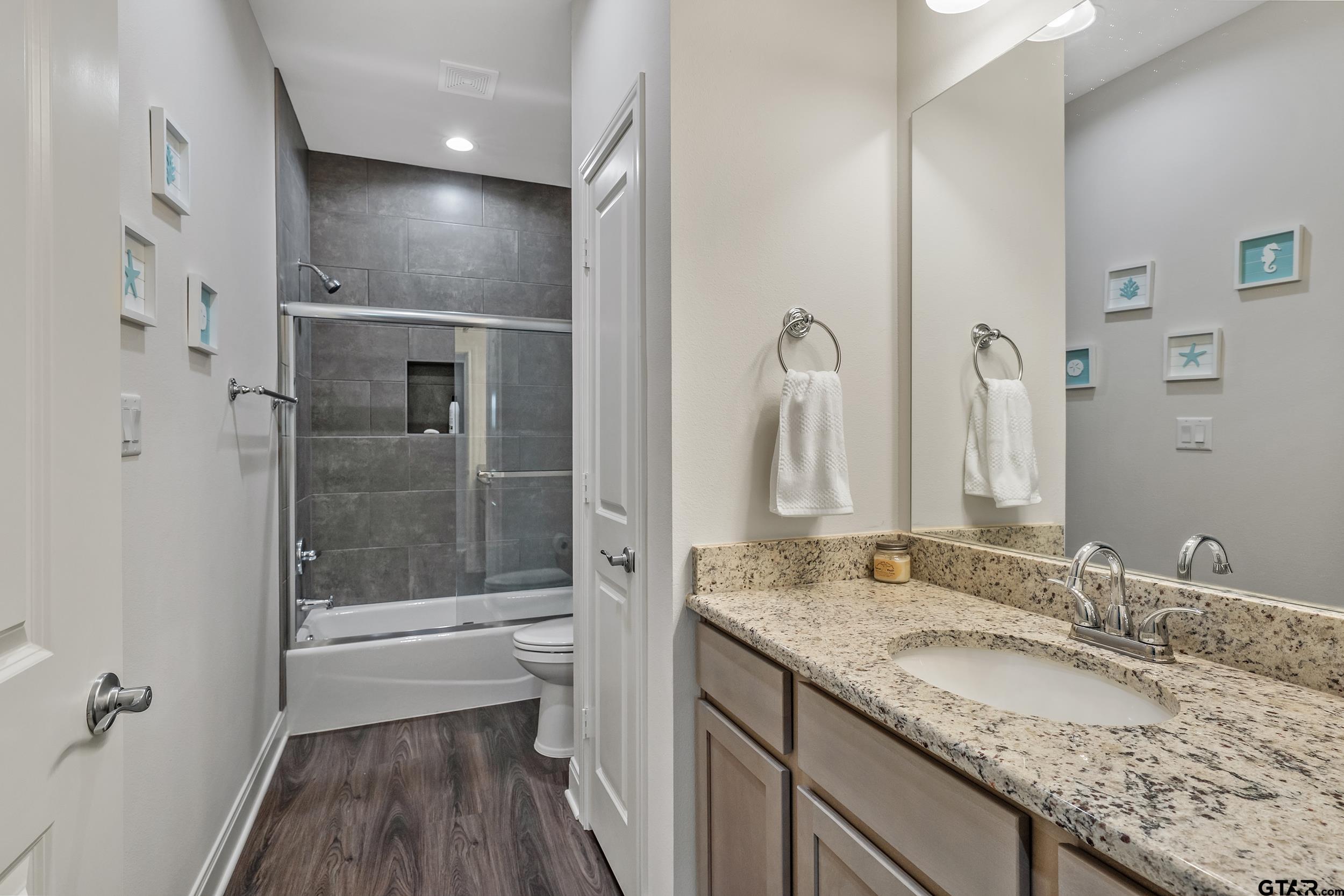 6074 Hamilton Meadows Way
