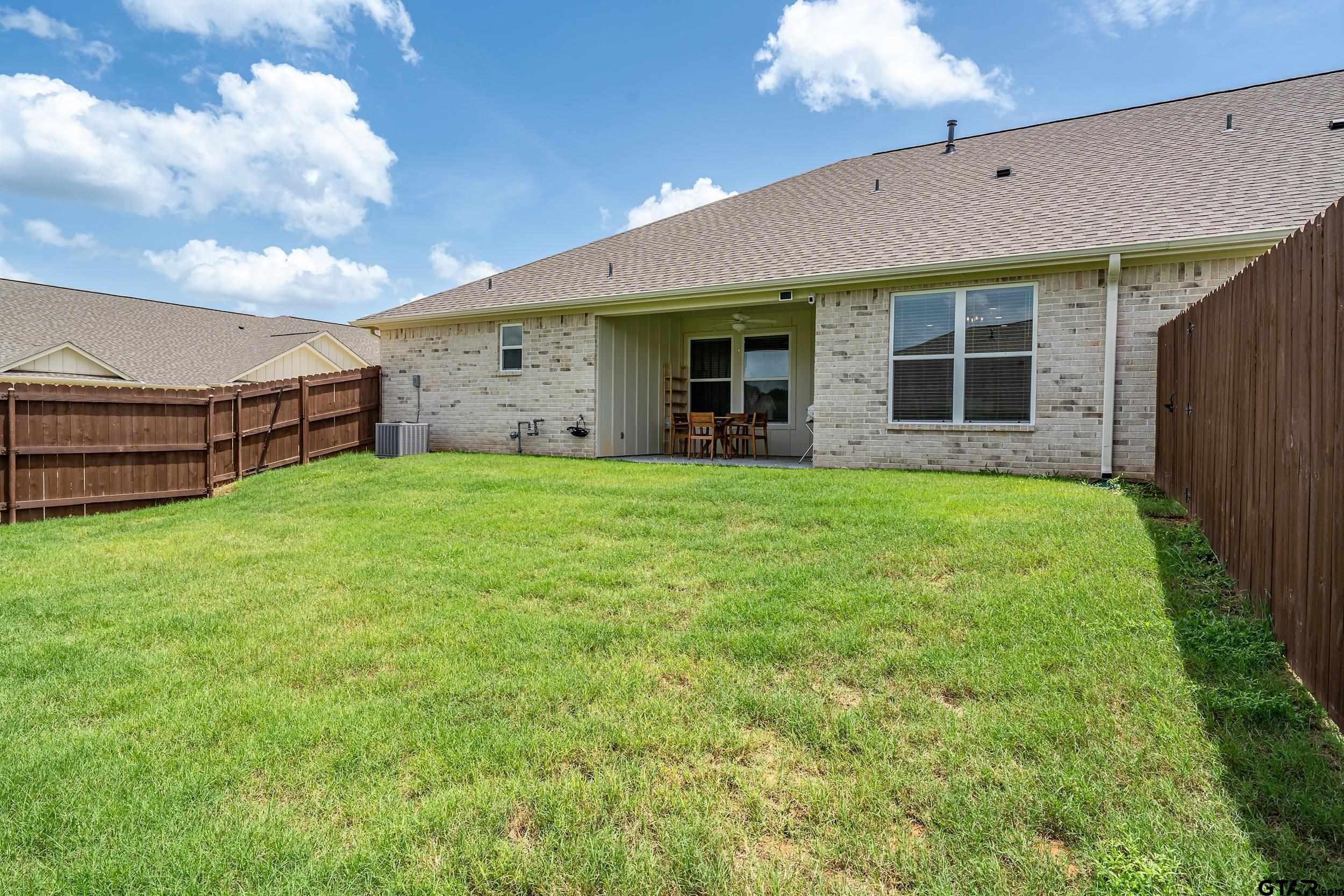6074 Hamilton Meadows Way