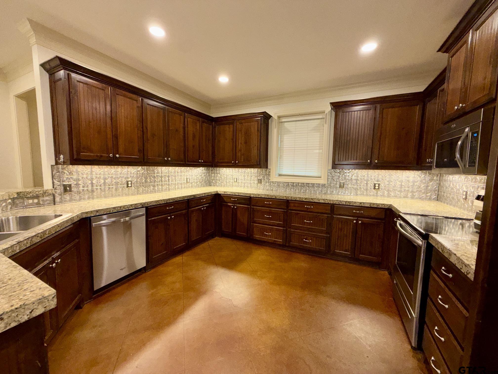 19425 County Road 2138