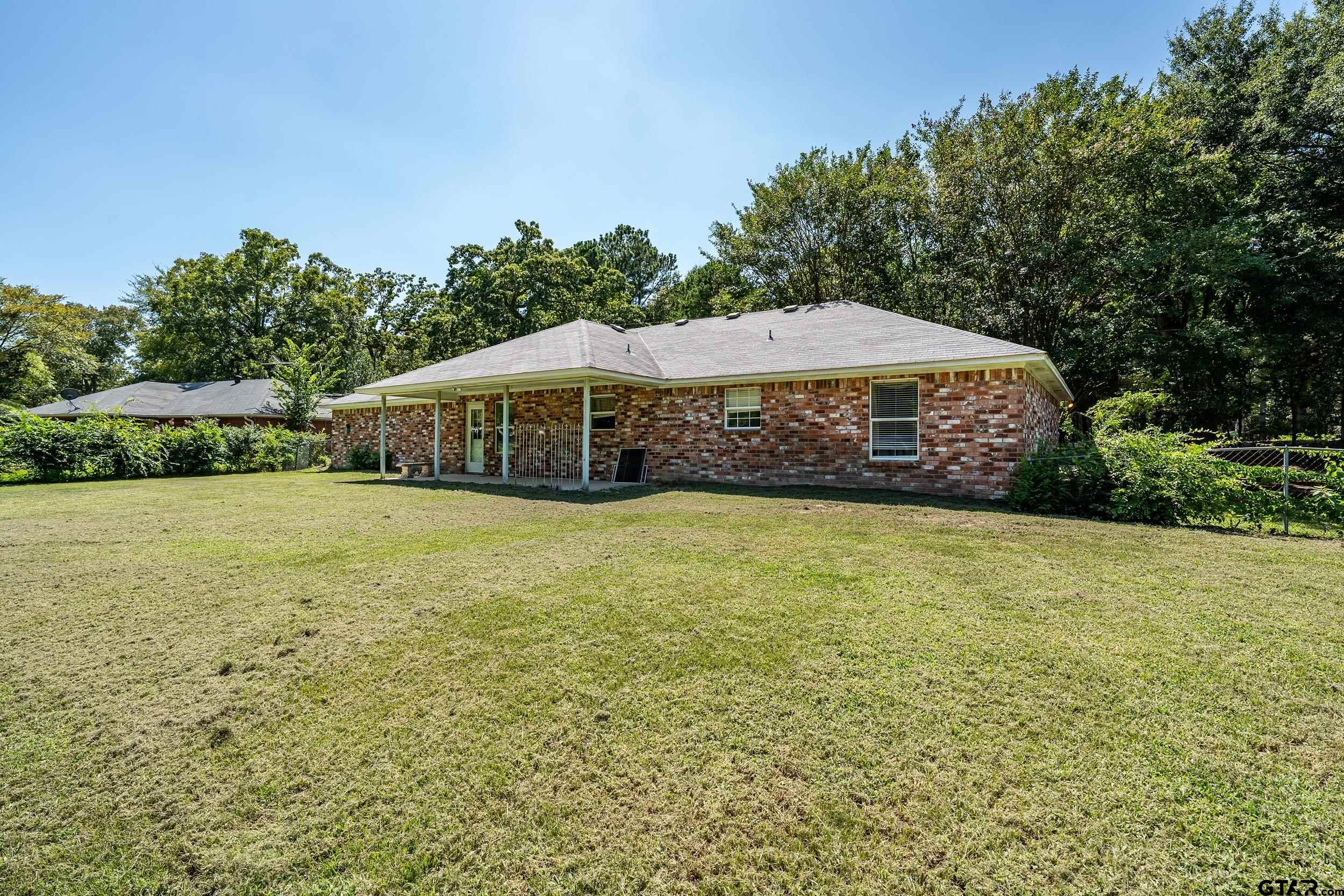 19393 County Road 2176