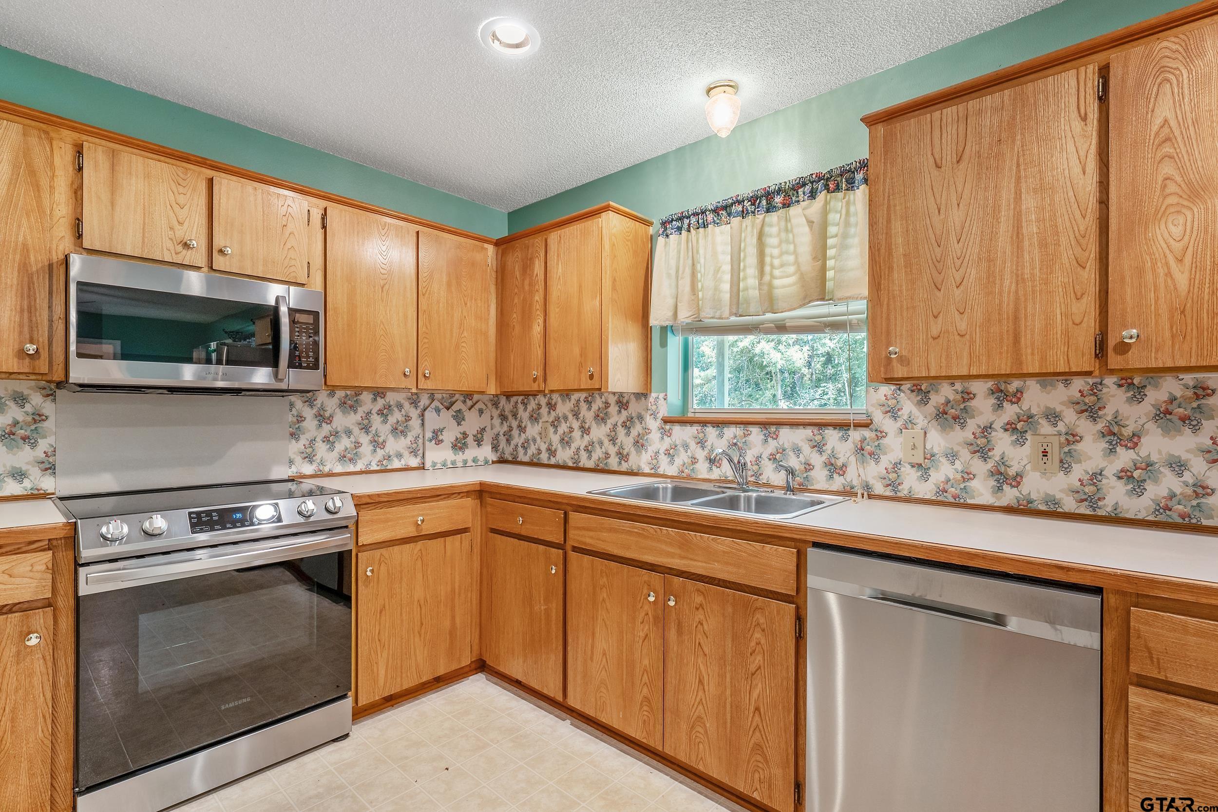 19393 County Road 2176