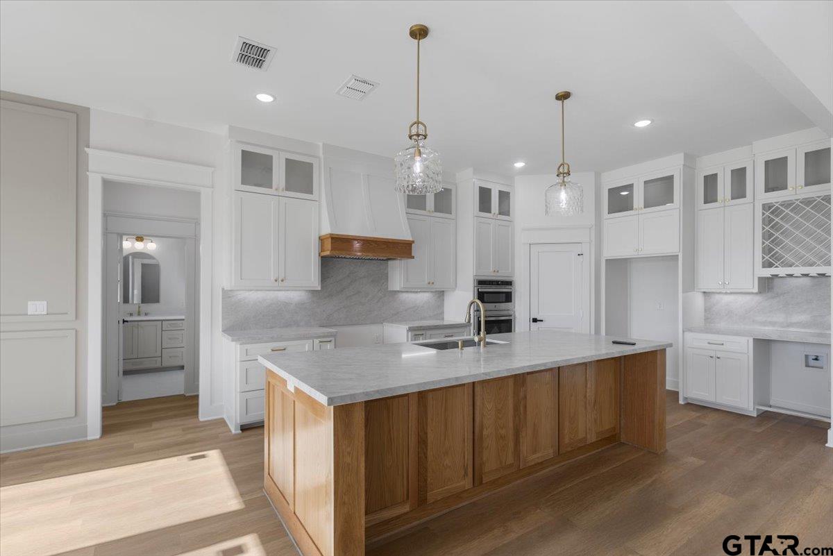 17265 Woodcrest Circle