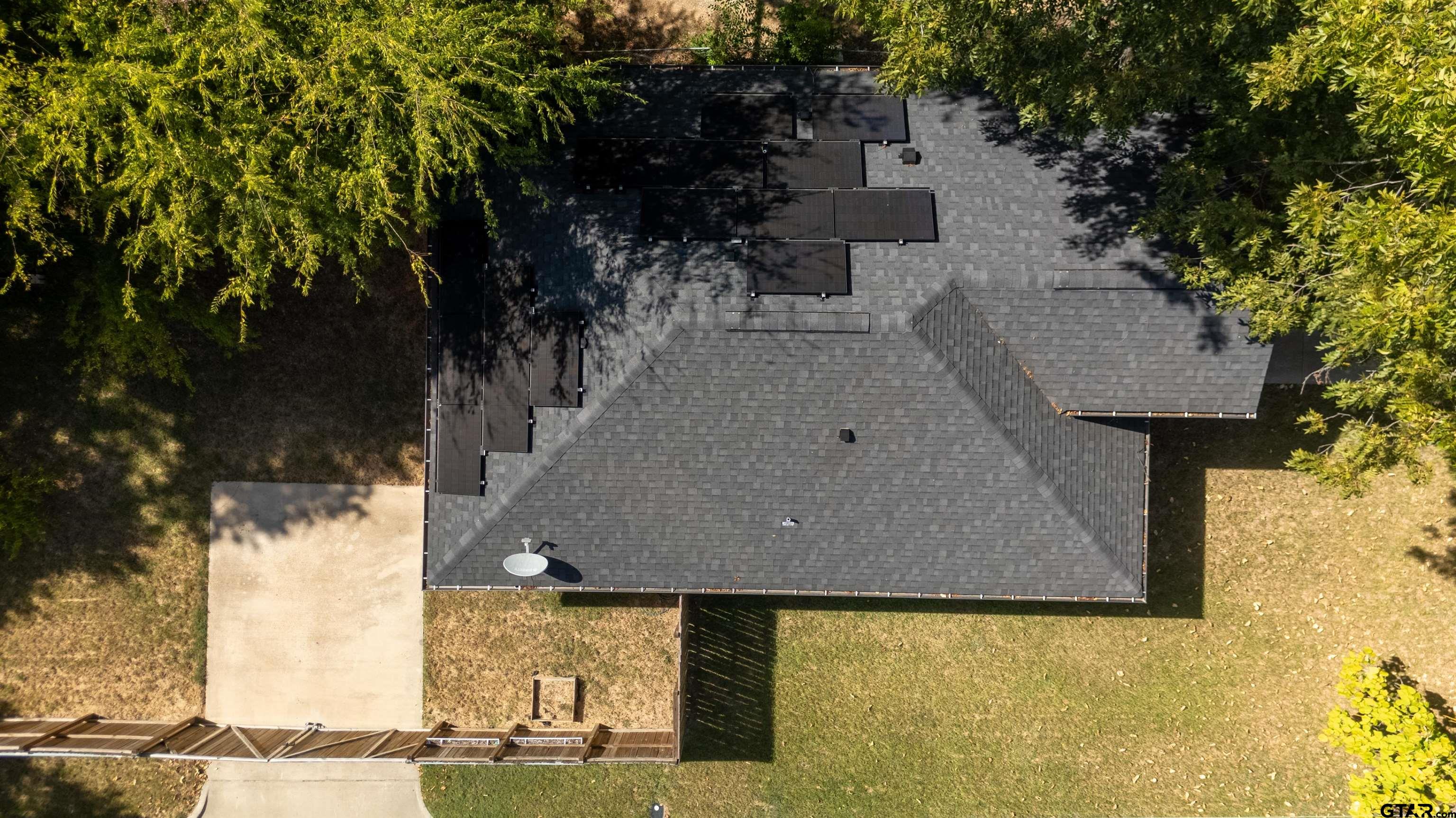 1315 N Ross