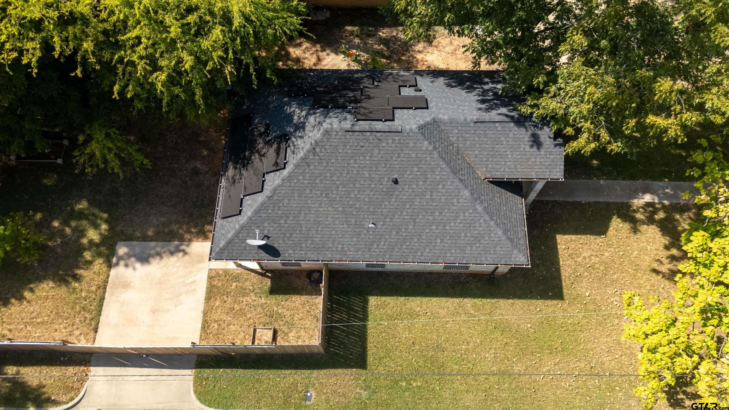 1315 N Ross