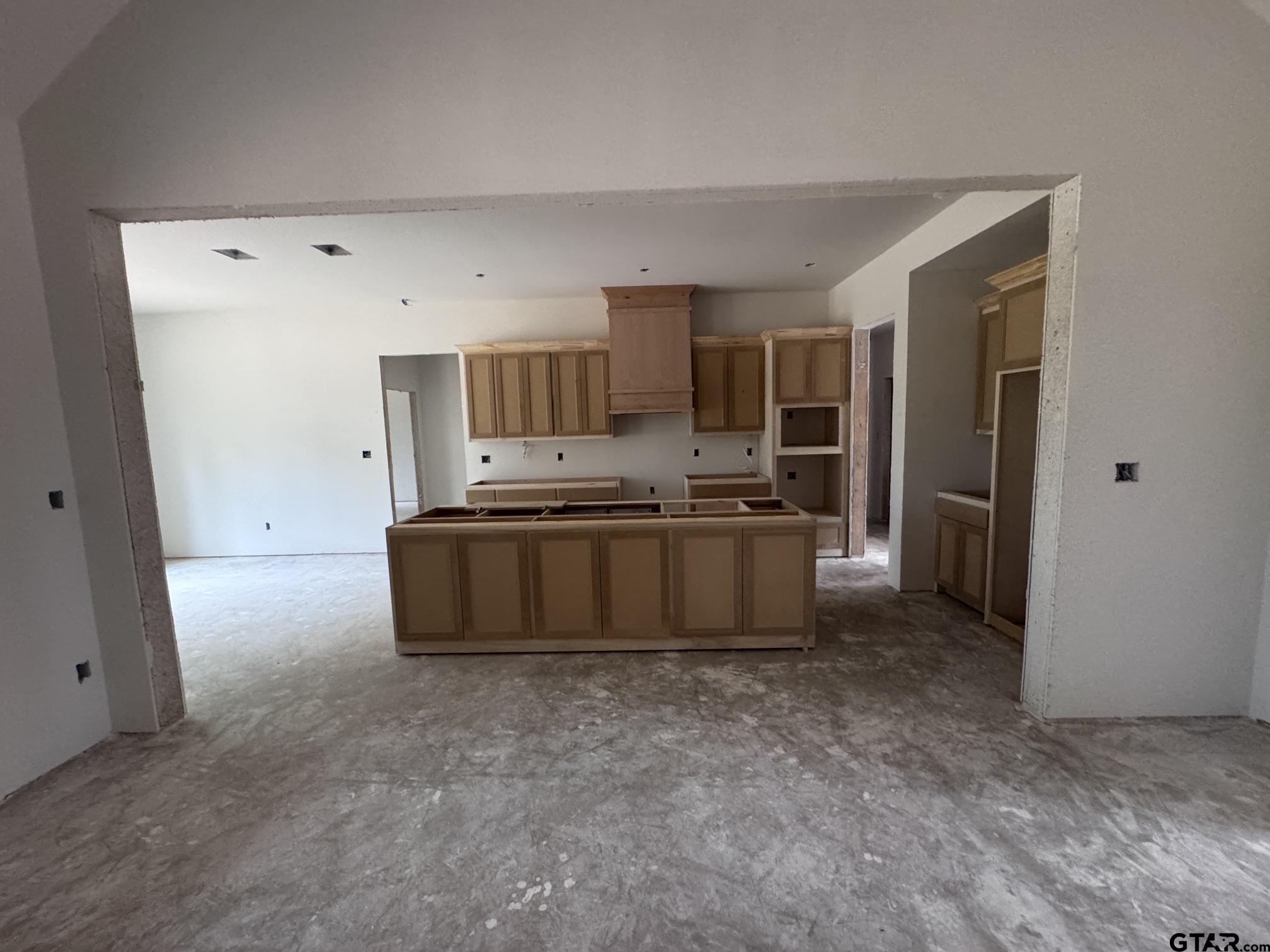12124 Pinecrest Drive