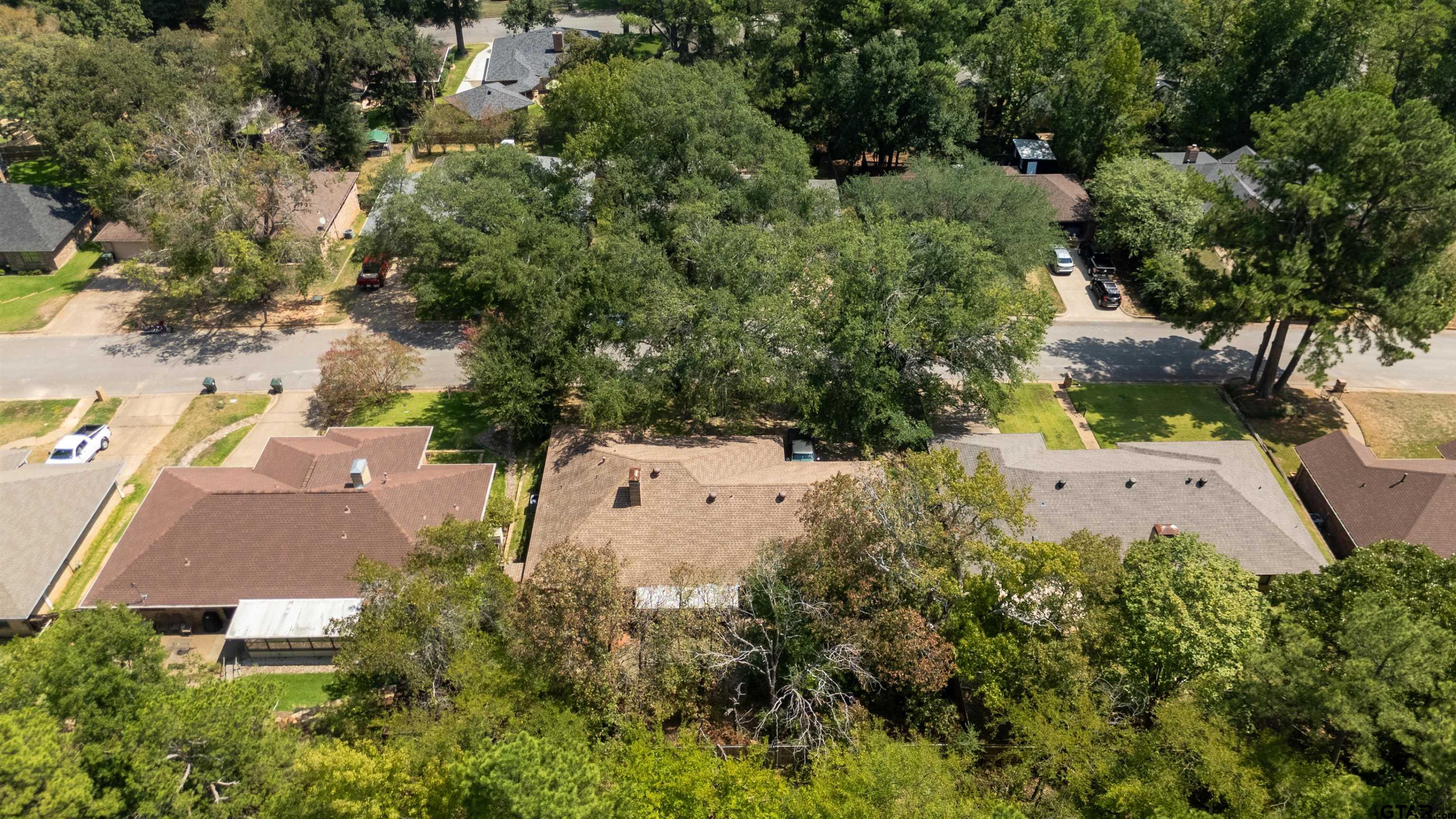 4915 Pine Knoll