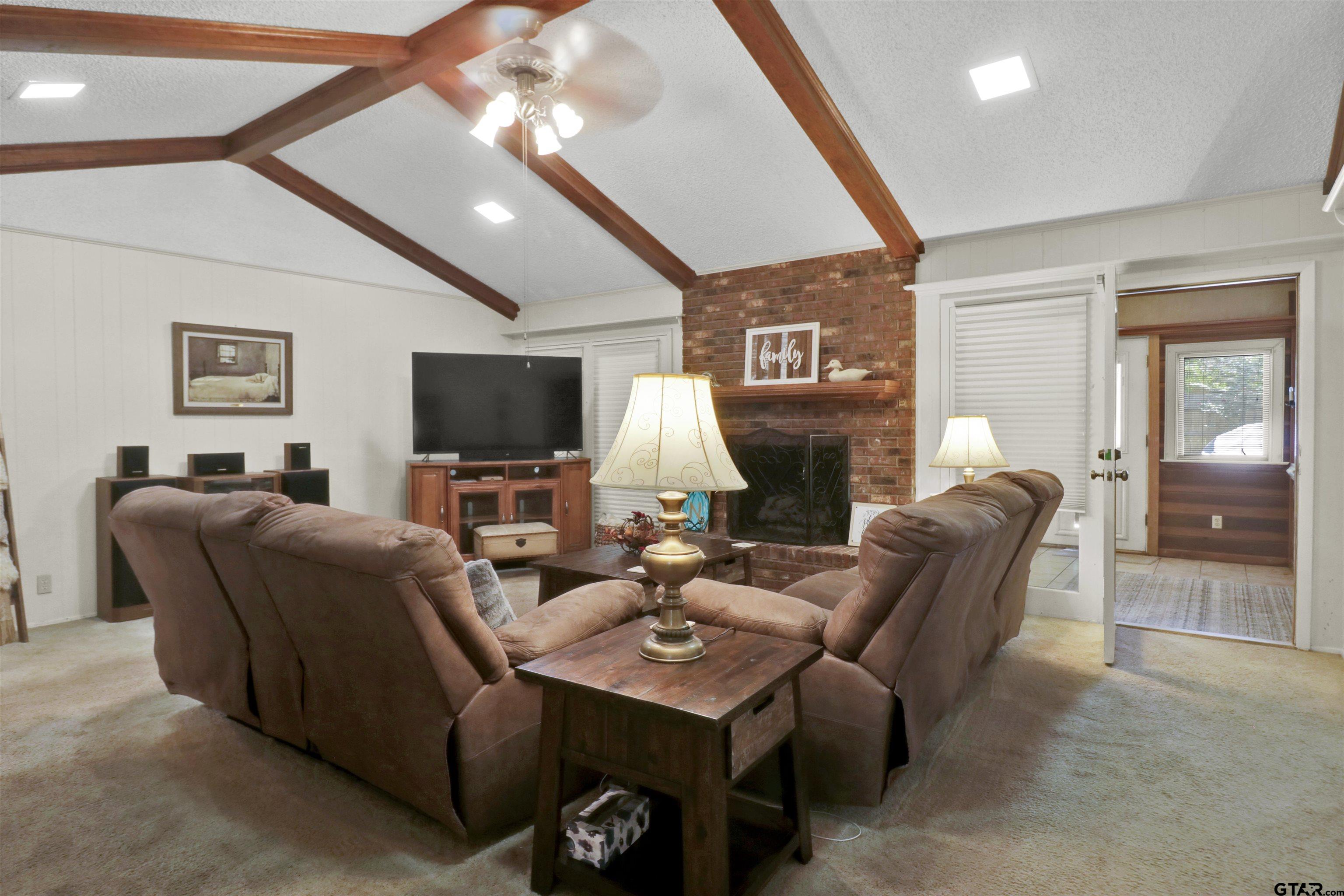 2213 Kensington