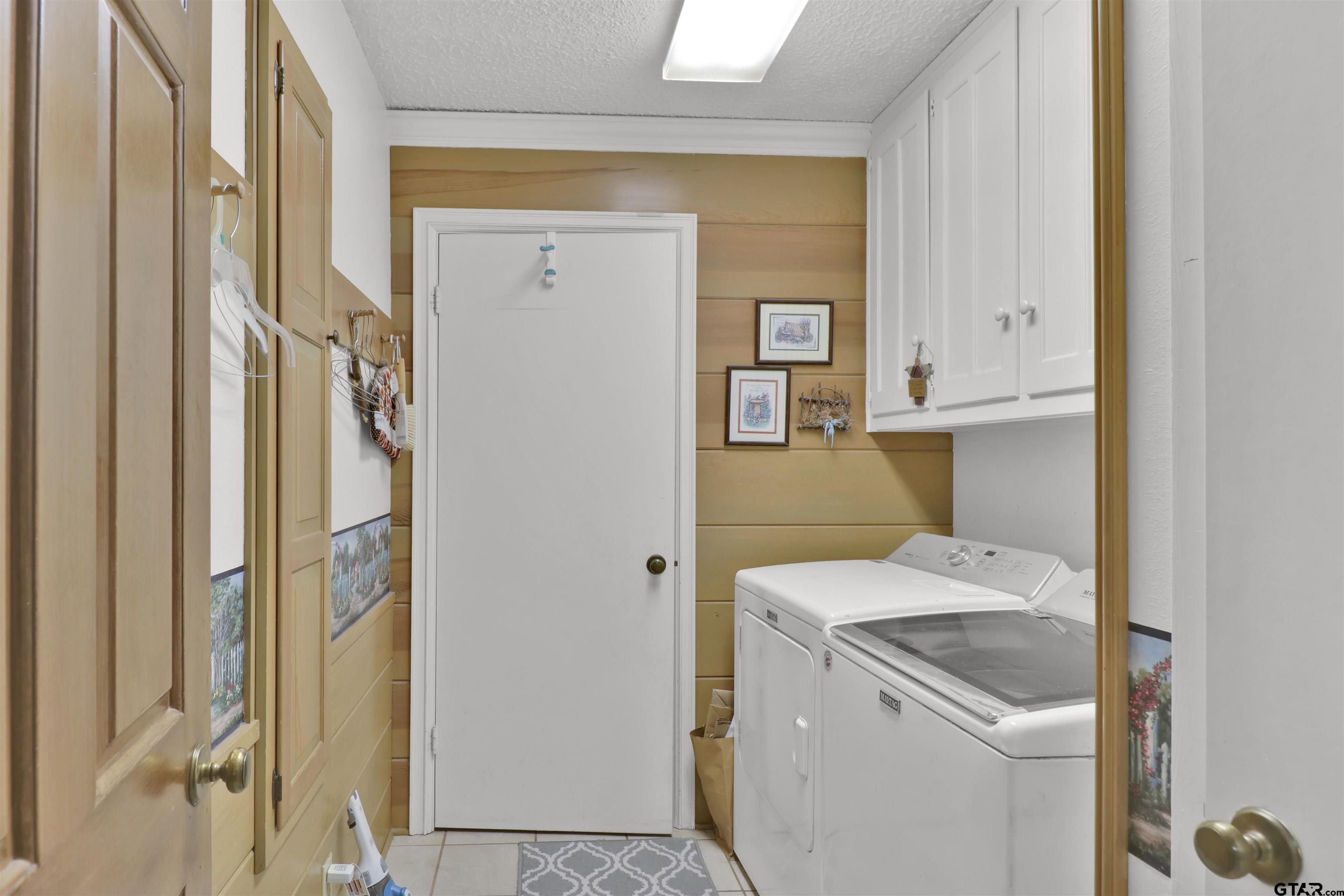 2213 Kensington