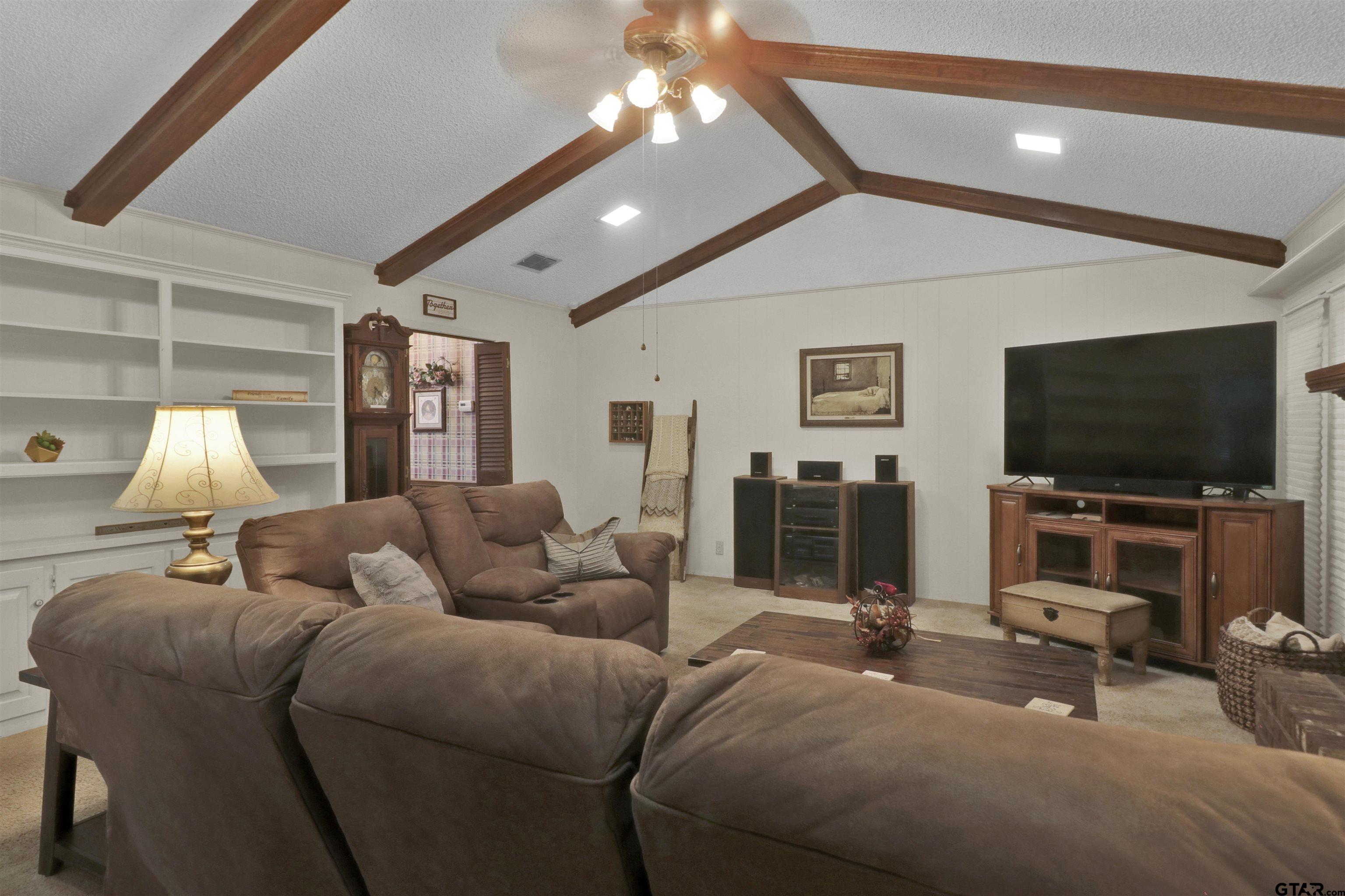 2213 Kensington