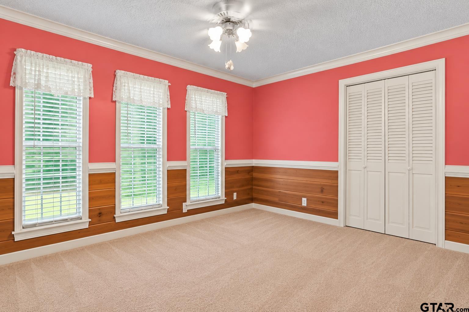 2213 Kensington