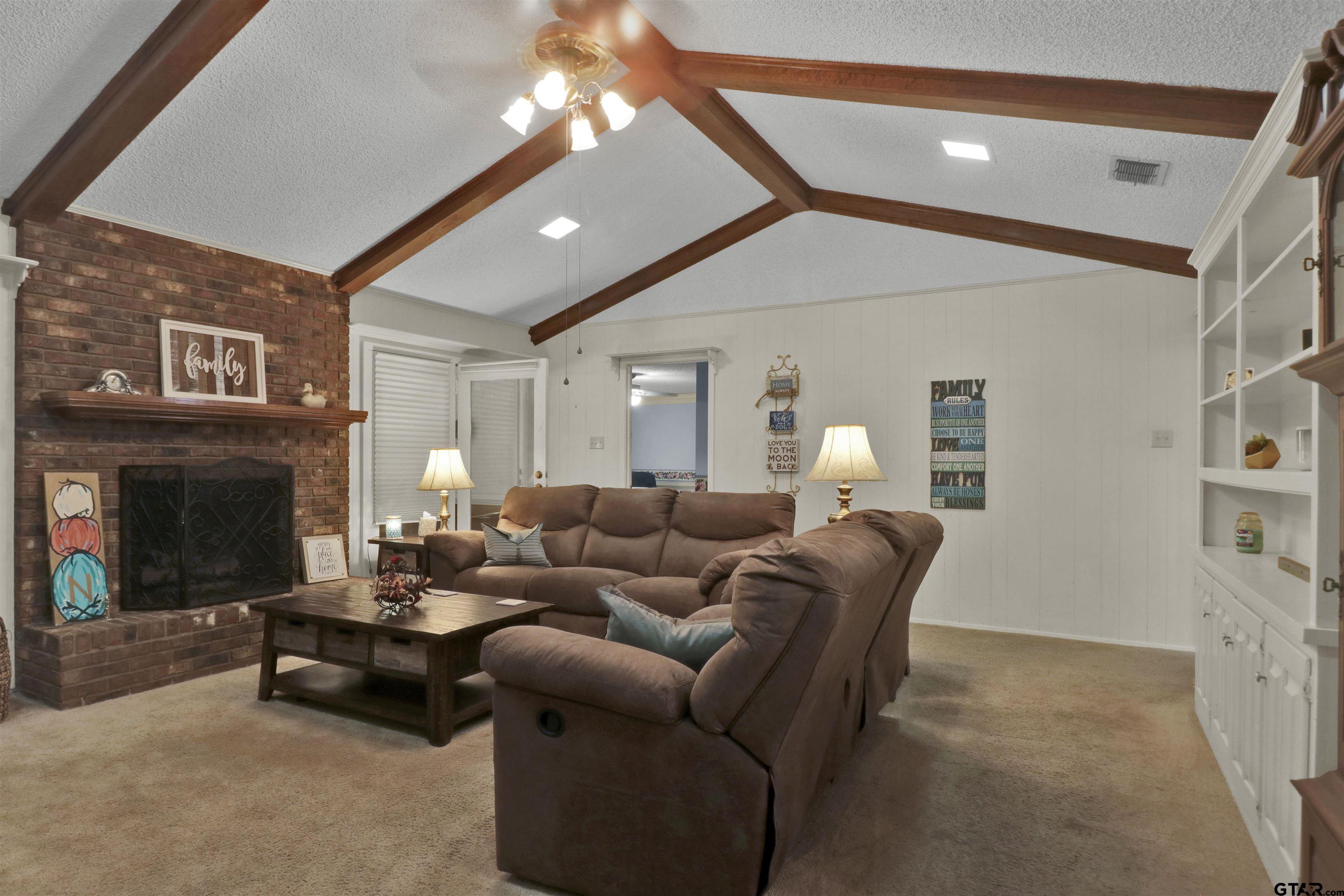 2213 Kensington