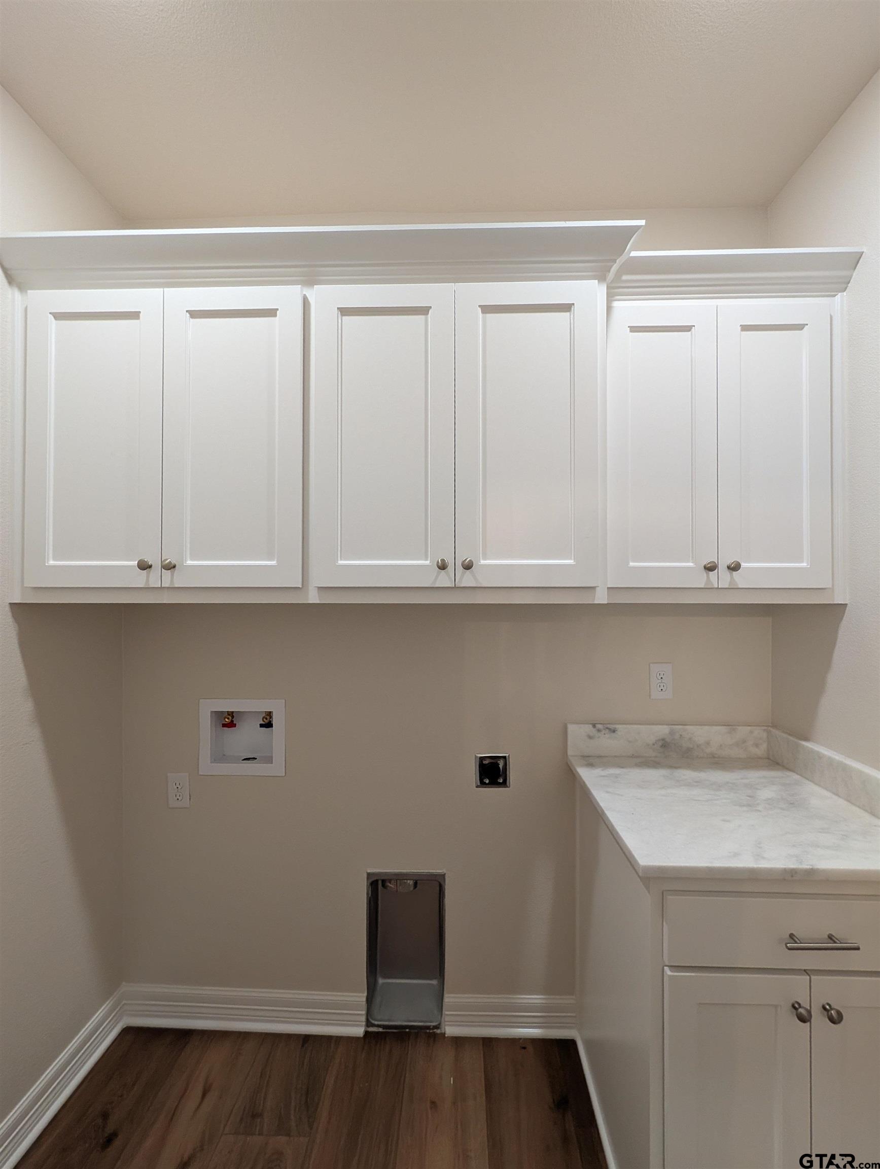 12124 Pinecrest Drive